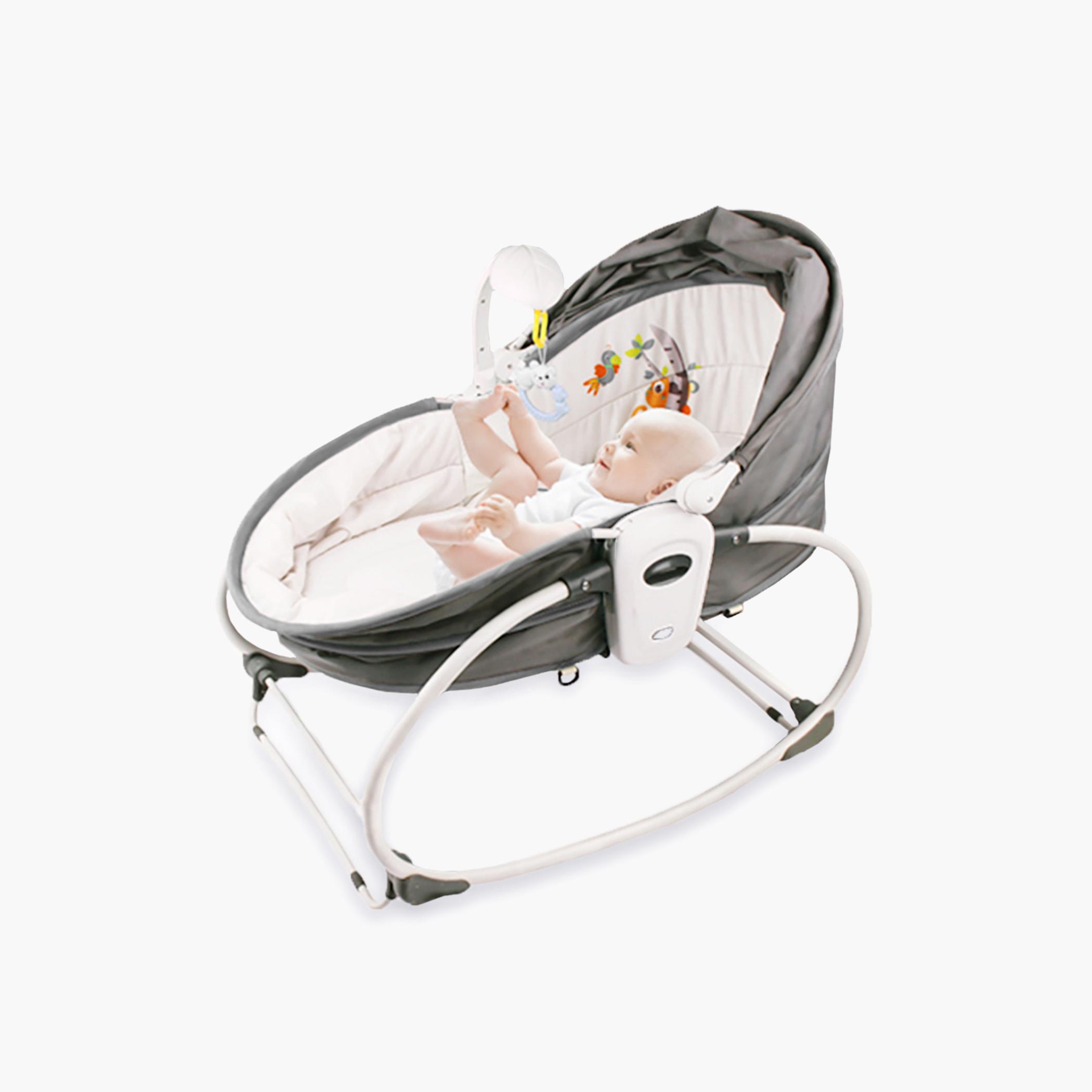 Bassinet that rocks store and vibrates