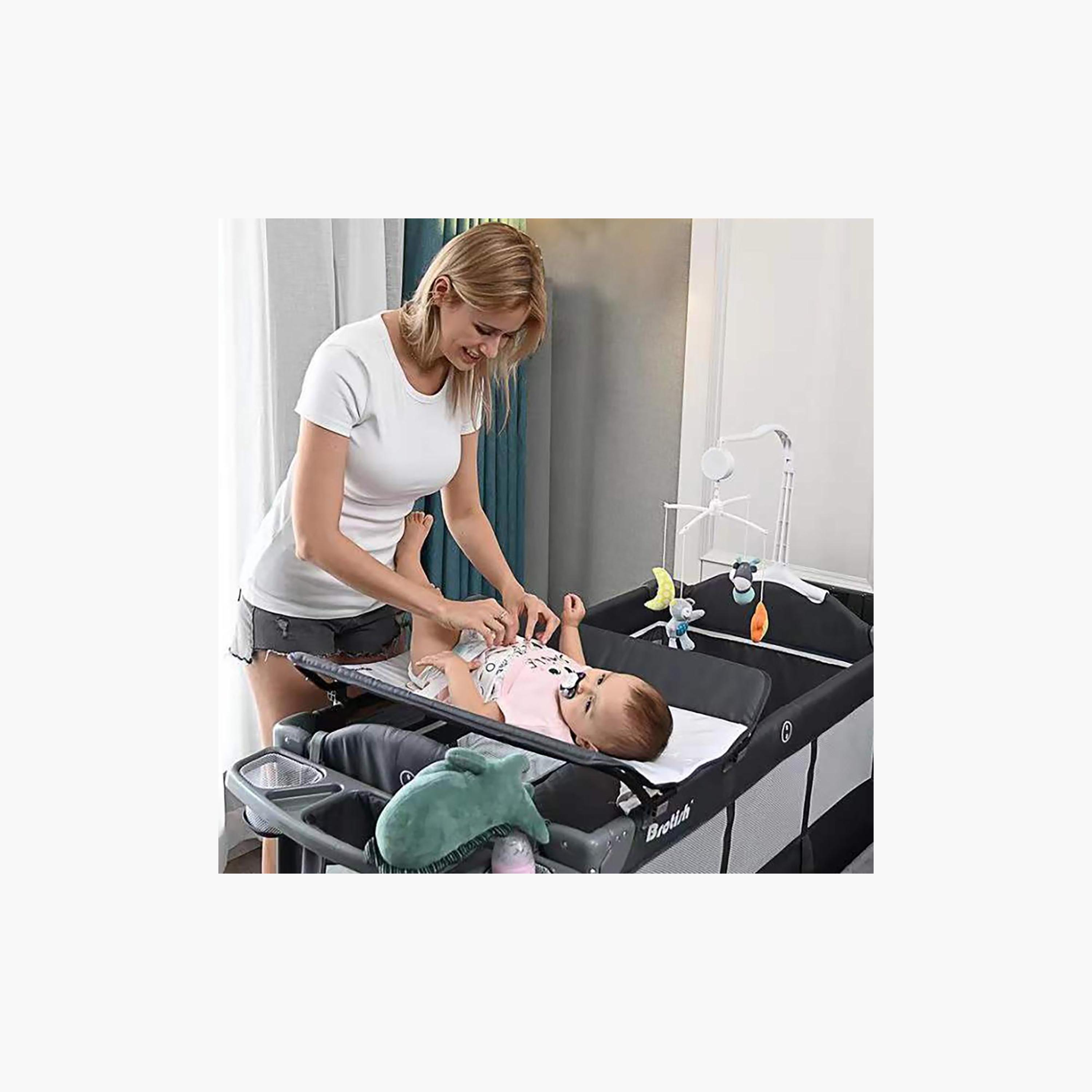 Teknum 4 -in-1 Baby Bedside Co-Sleeper Bassinet and Playpen with Rocker-baby-nursery-furniture-cribsandbeds-bassinets-image-5