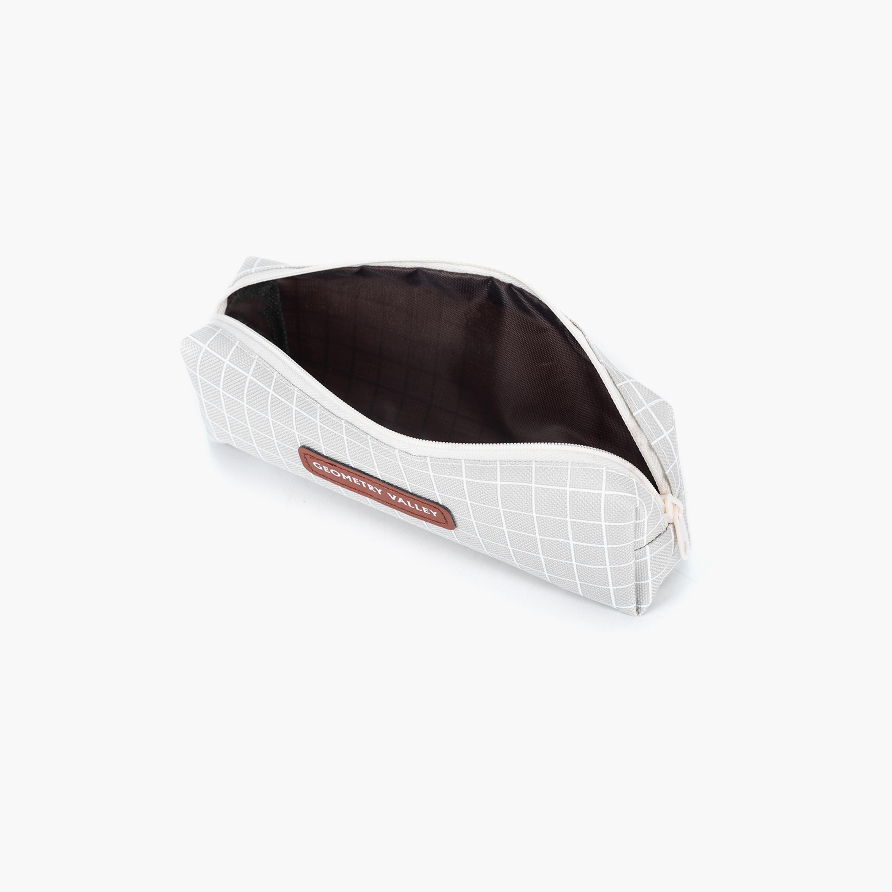 مقلمة من إيزي كيدز - منقوشة-school-stationery-pencilcases-image-5