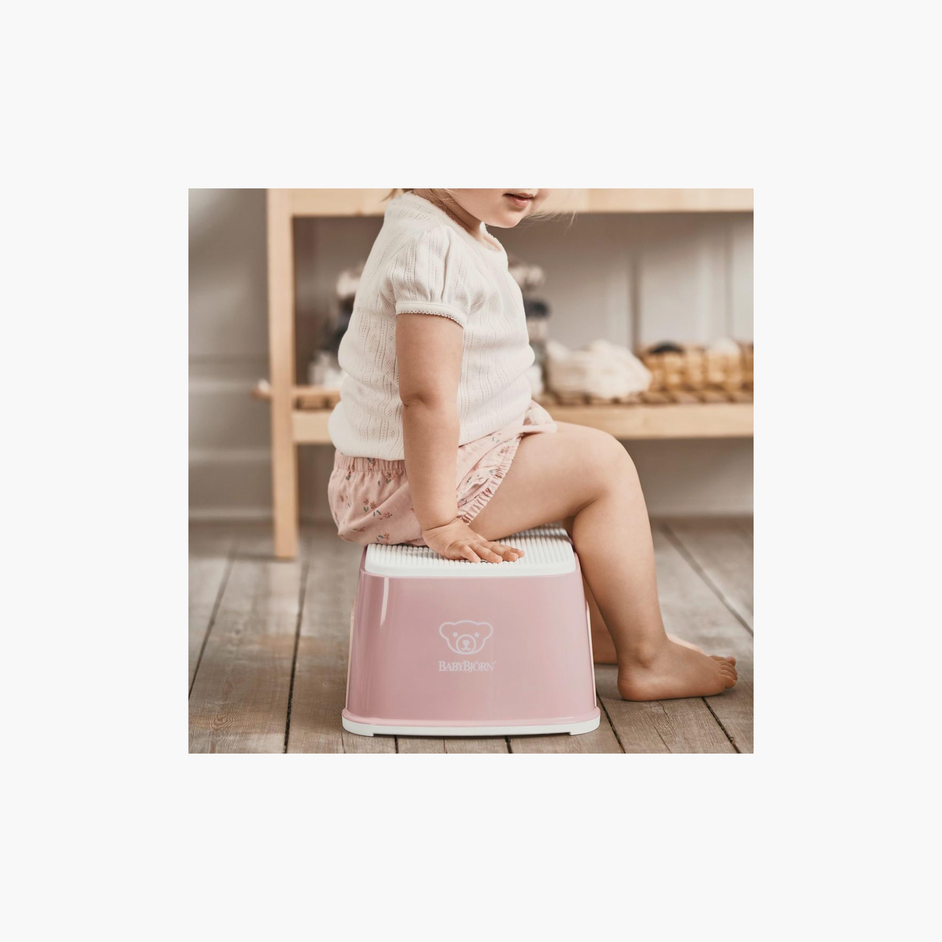 Babybjorn Step Stool-baby-diapering-pottytraining-image-2