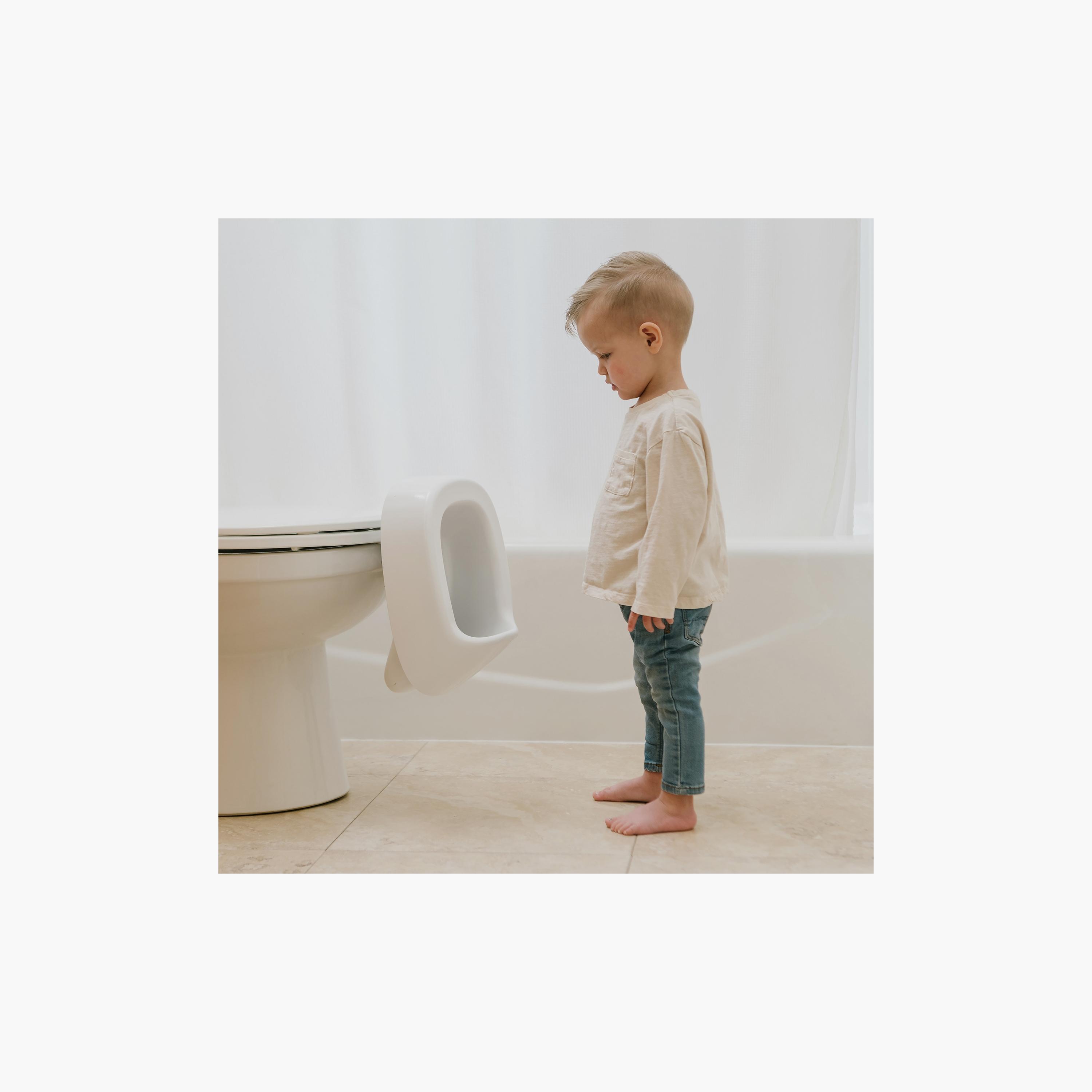 نونية الجلوس أو الوقوف من ذا فيرست يير-baby-diapering-pottytraining-image-3