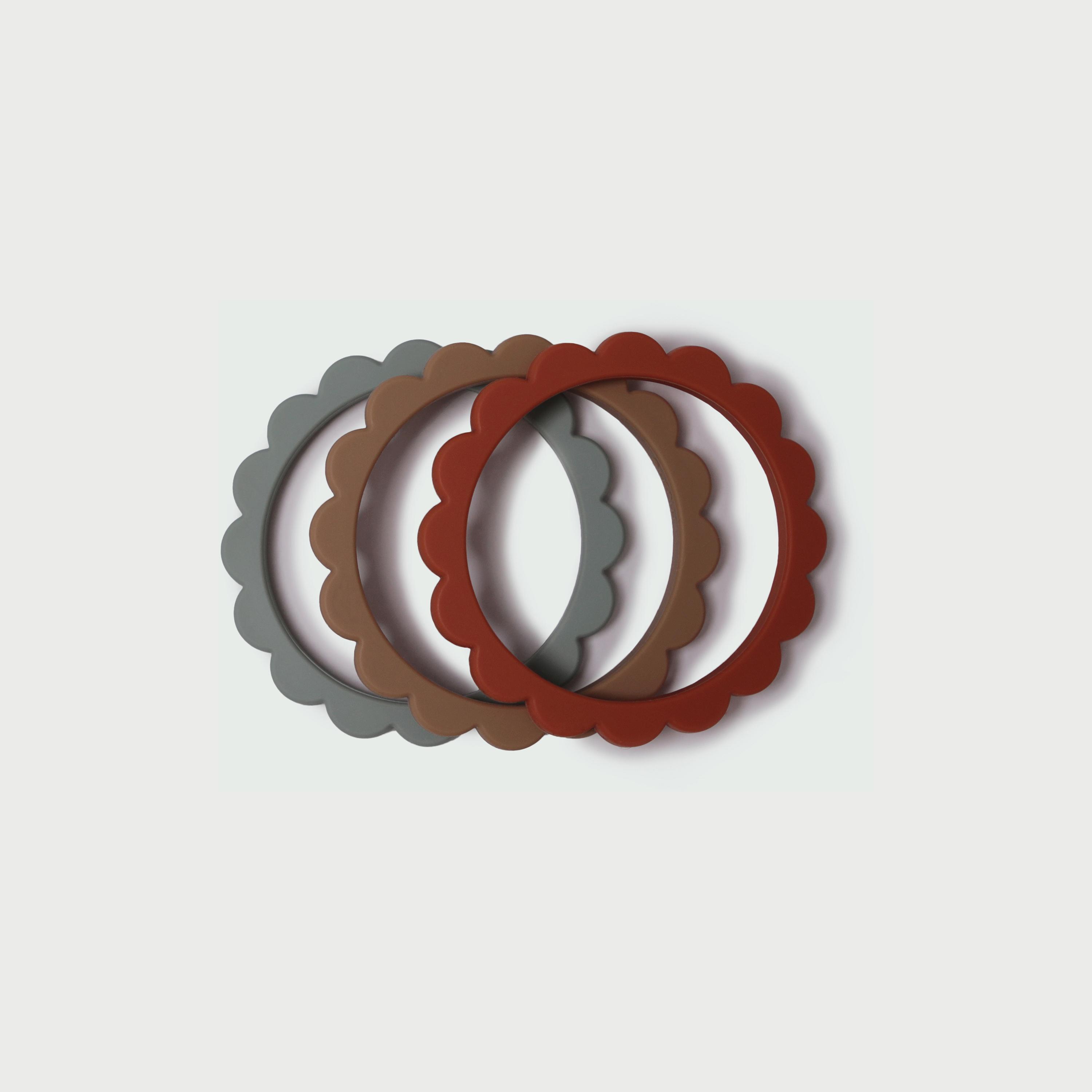 Mushie 3-Piece Flower Bracelet Cambridge Blue/Clementine/Natural-baby-feeding-teethers-image-1