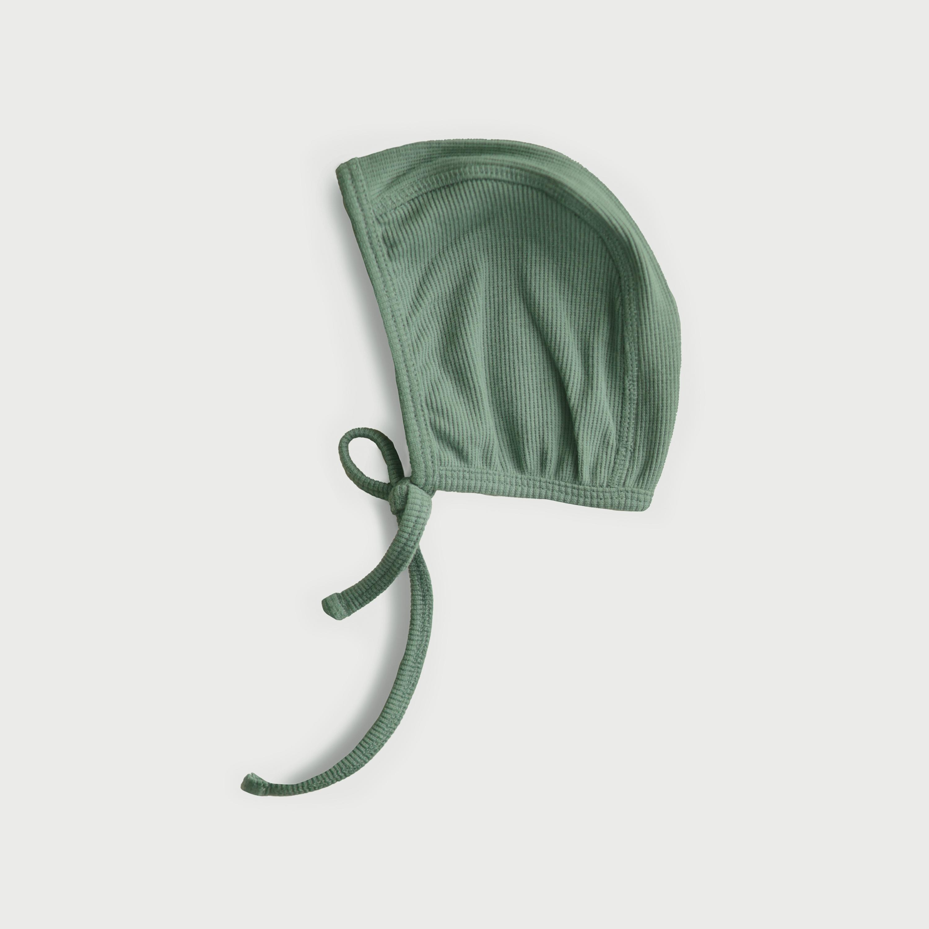 Mushie Ribbed Knotted Baby Bonnet Roman Green-baby-boys-accessories-caps-image-1