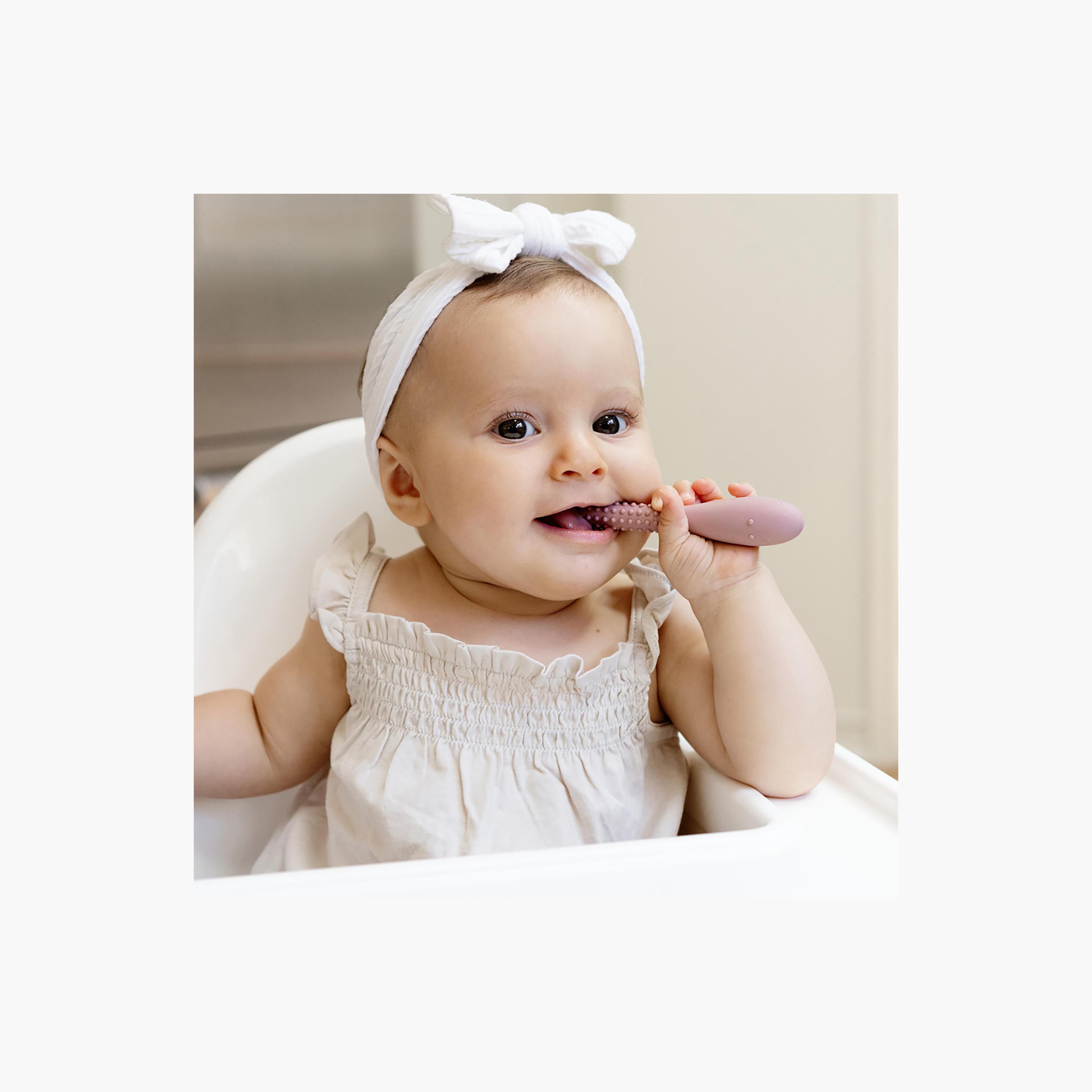أدوات تطوير الفم للأطفال من إيزي بيزي، أحمر-baby-feeding-mealtimeessentials-image-3