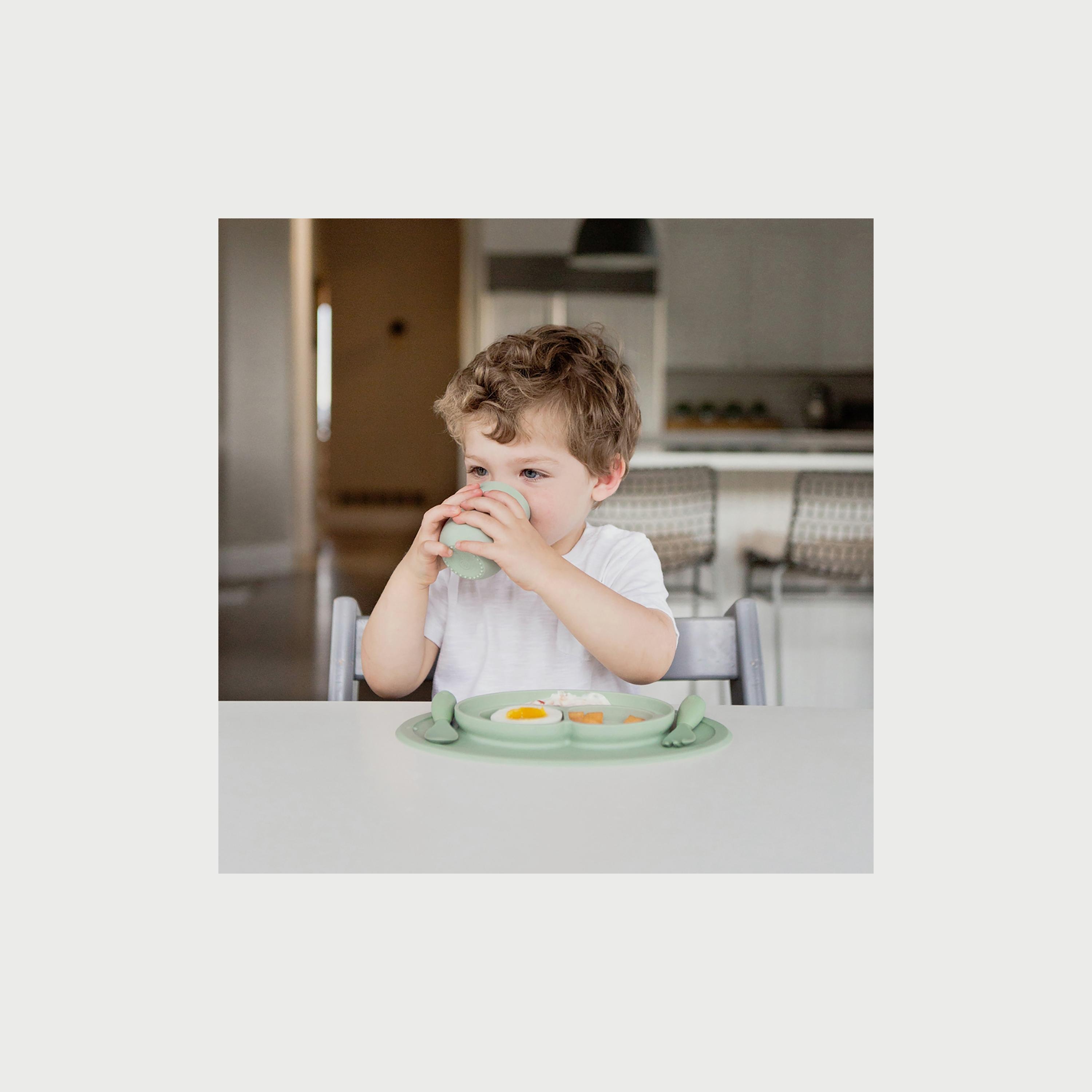 مجموعة أدوات المائدة (ملعقة وشوكة) من إيزي بيزي، اخضر مريمية-baby-feeding-mealtimeessentials-image-5