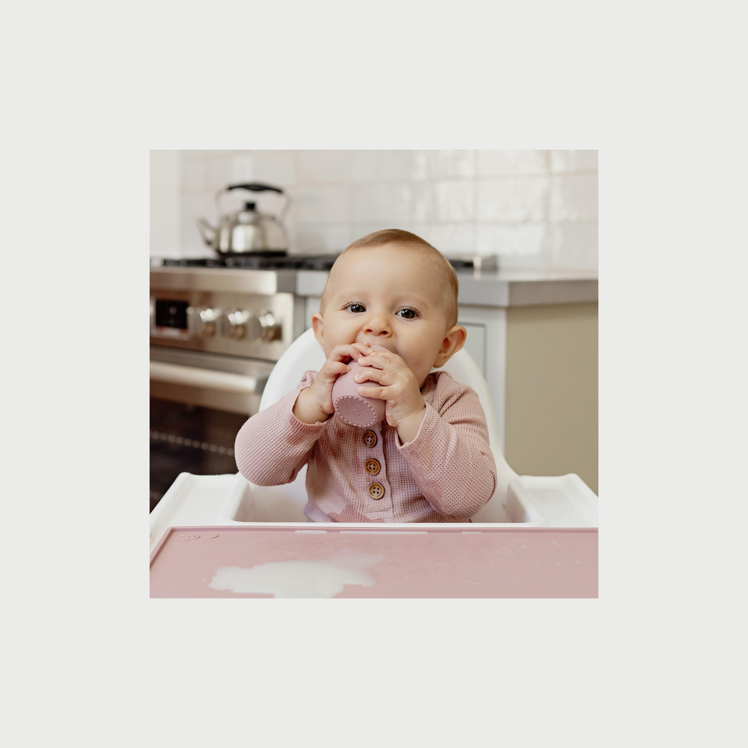 مفرش طعام صغير من إيزي بيزي، أحمر-baby-feeding-mealtimeessentials-image-5