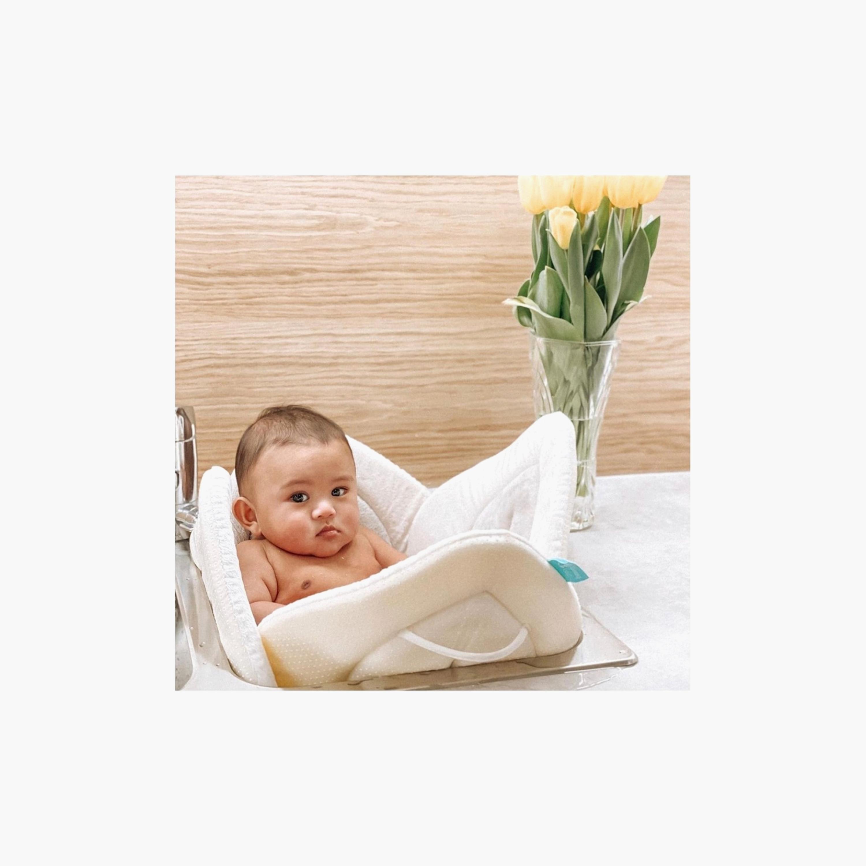 مقعد استحمام وردة لوتس للاستحمام بكباسين من بلومينج باث-baby-bathandcare-bathtubs-image-5