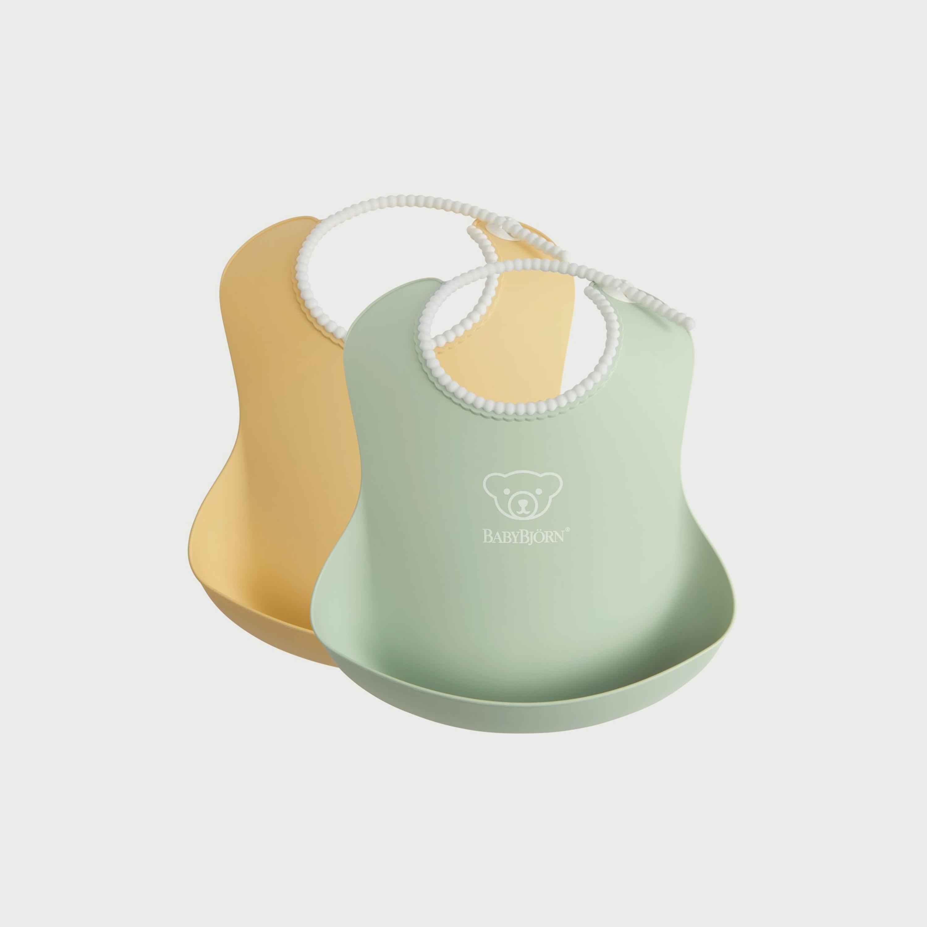 مريلة للأطفال من بيبي بيورن، فطعتان، أصغر / أخضر-baby-feeding-bibs-image-1