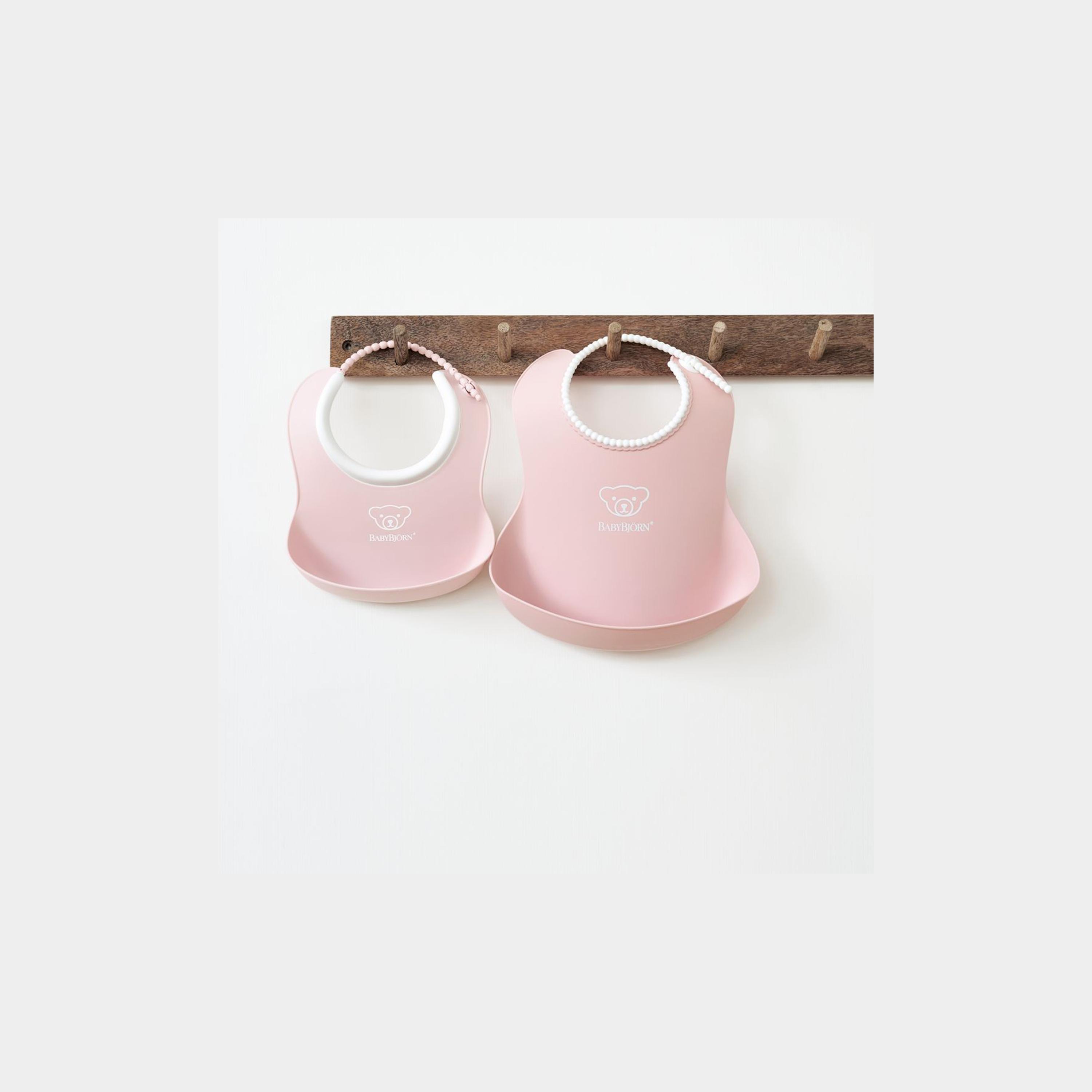 مريلة وقت الطعام من بيبي بيورن، قطعتين باللون الوردي-baby-feeding-bibs-image-2