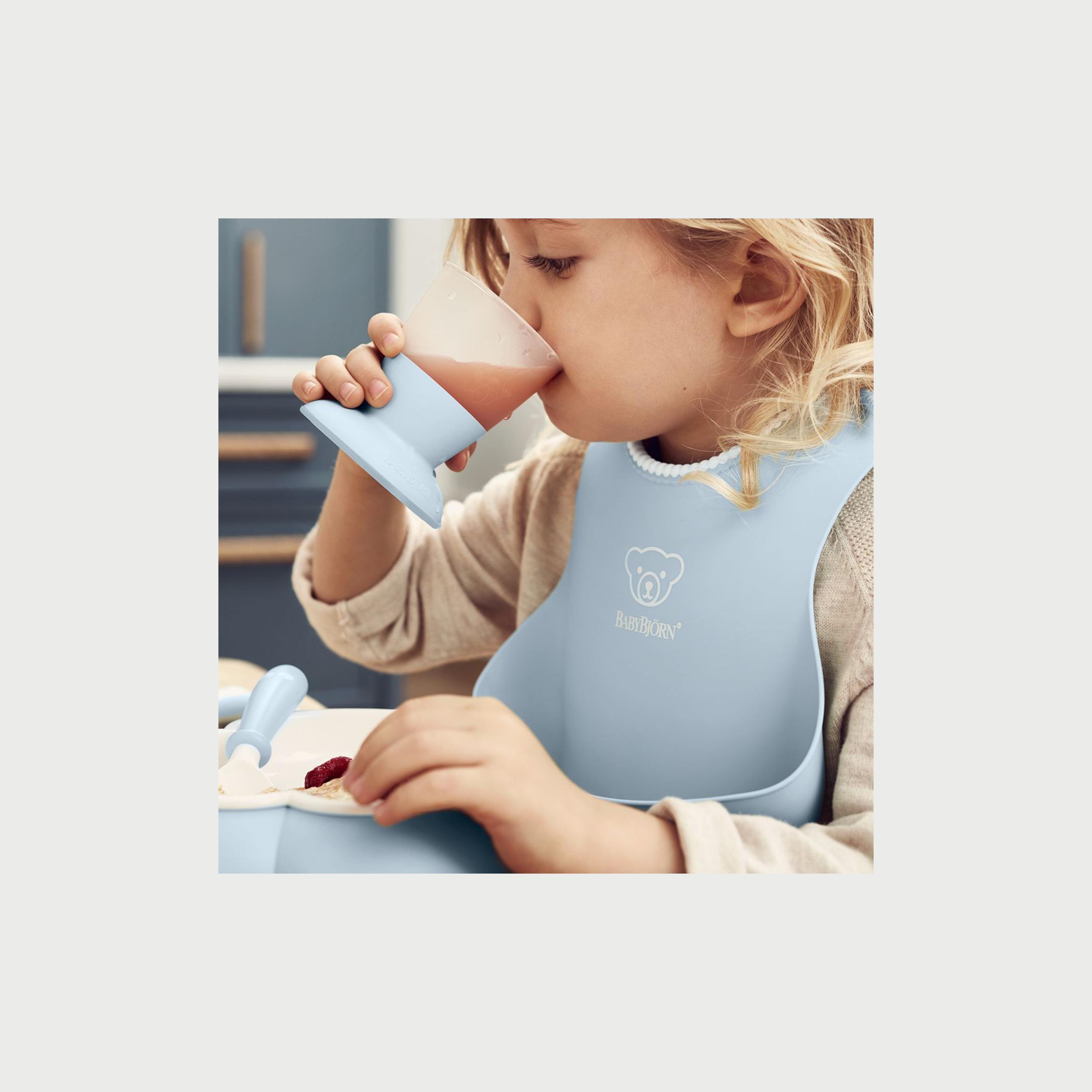 مجموعة أدوات الطعام من بيبي بيورن، أزرق-baby-feeding-mealtimeessentials-image-3