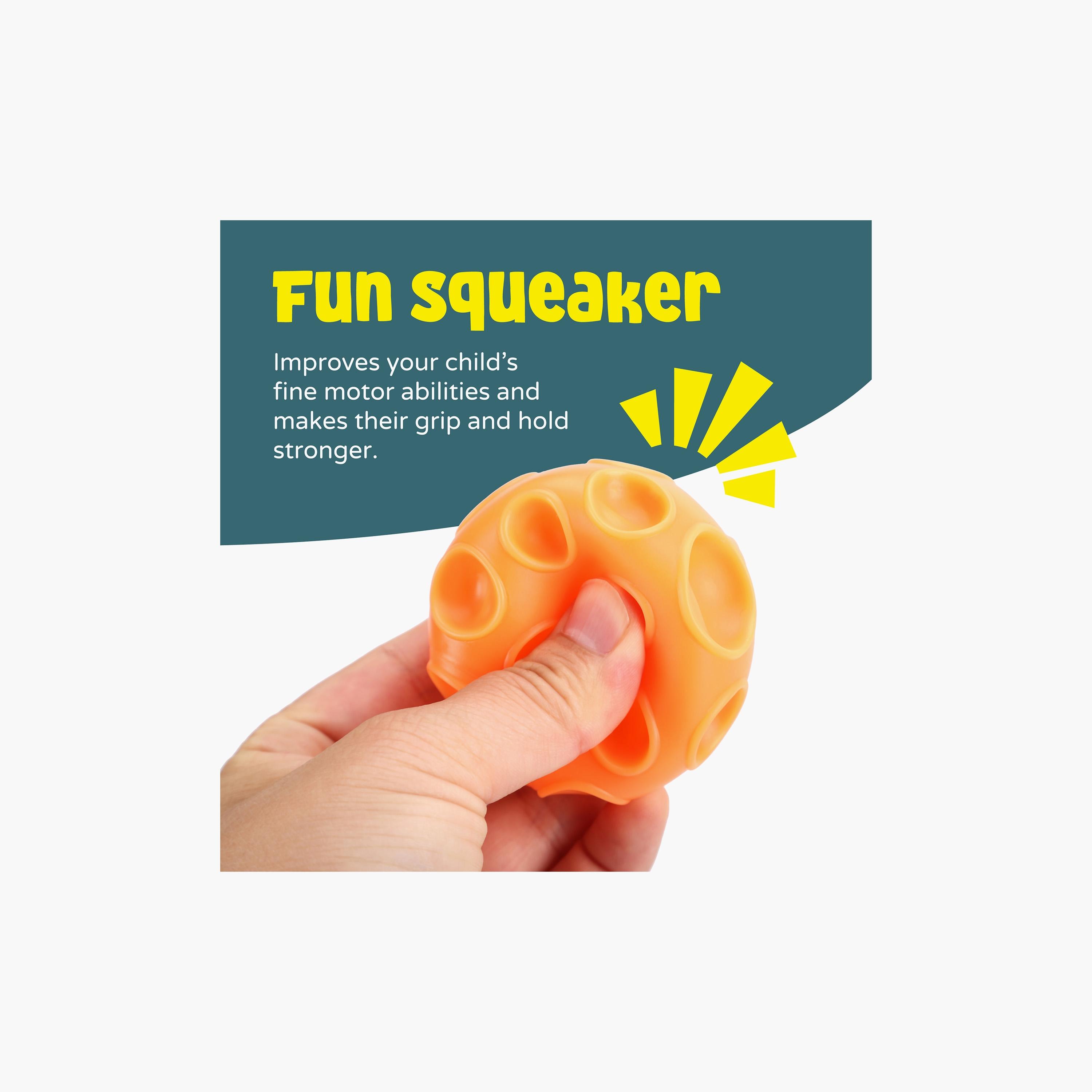 لعبة كرات تيكستو الحسية ذات اللون الأحمر من موون -toys-outdoor-sports-image-2