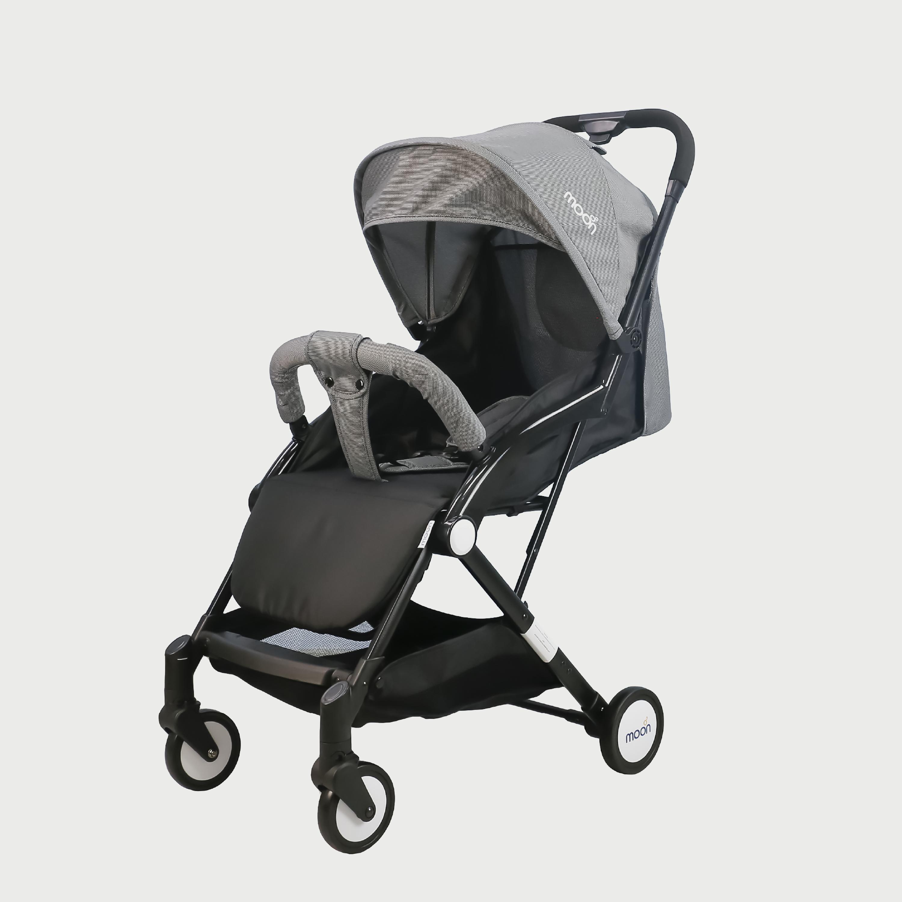 عربة أطفال ترافيل لايت من موون، رمادي نقاط-baby-gear-strollersandprams-strollers-image-1