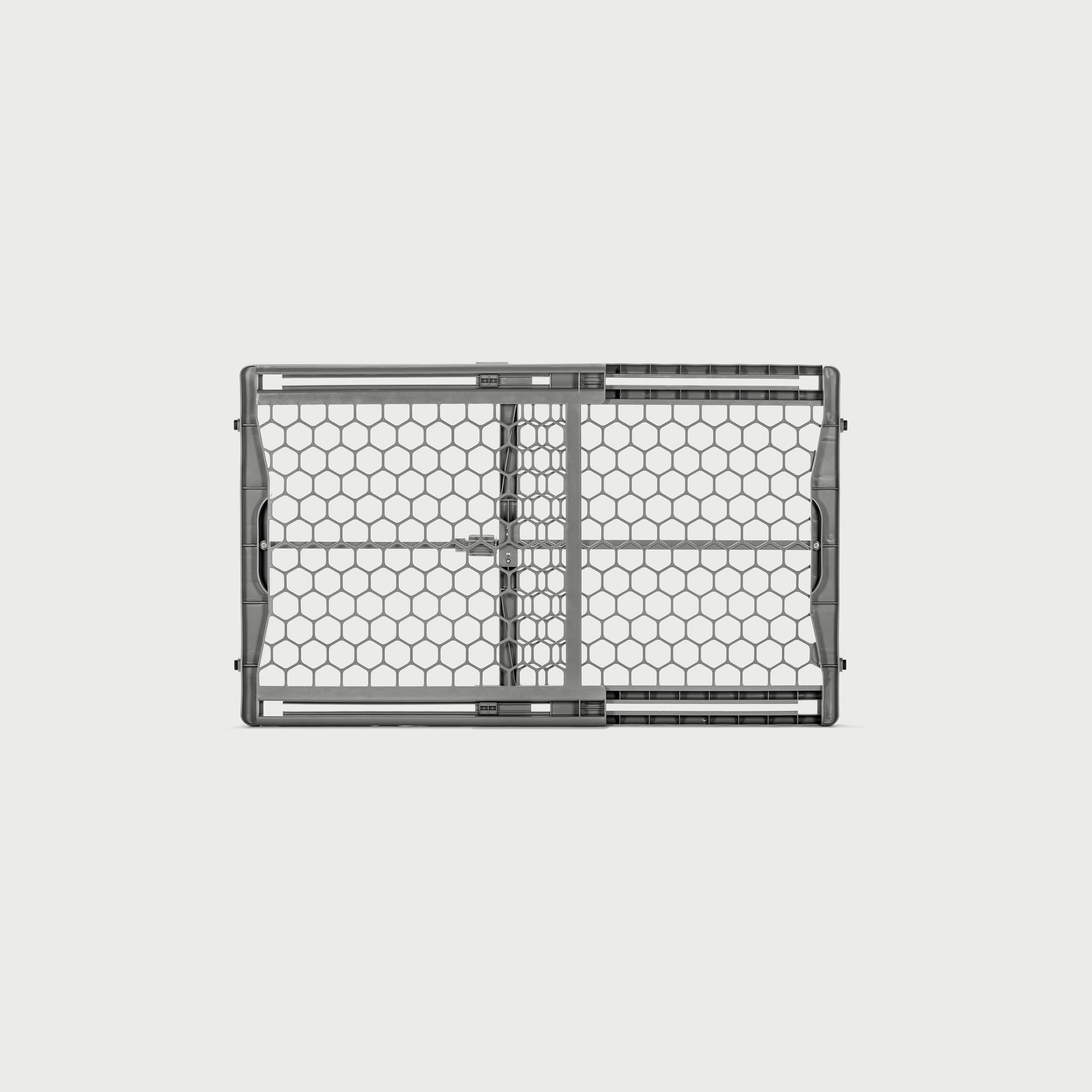 Expandable safety outlet gate