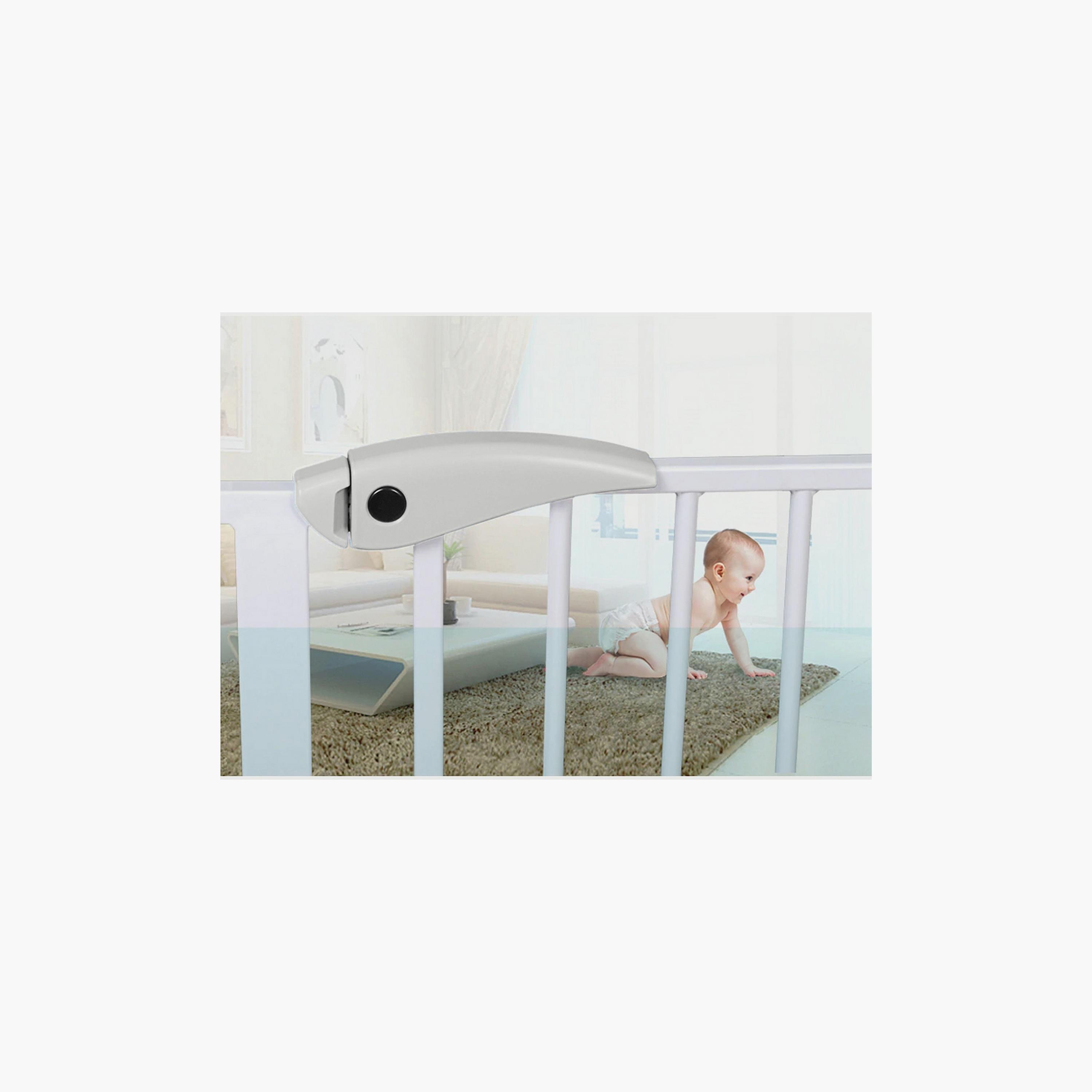 Baby Safe Metal Safety Gate With 20Cm X 2 Extension, White-baby-healthandsafety-babyproofing-image-5