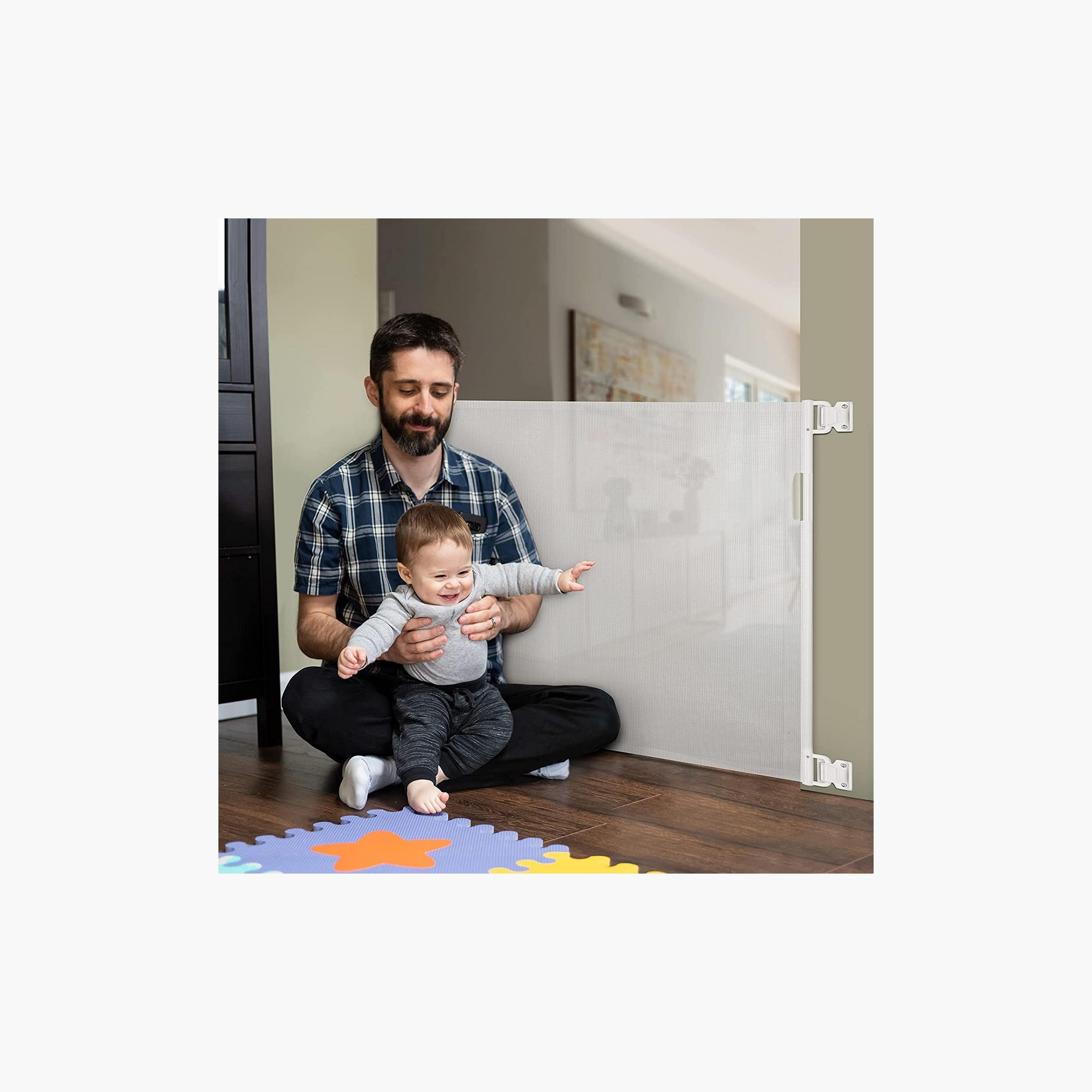 Baby Safe Retractable Mesh Gate, White-baby-healthandsafety-babyproofing-image-5