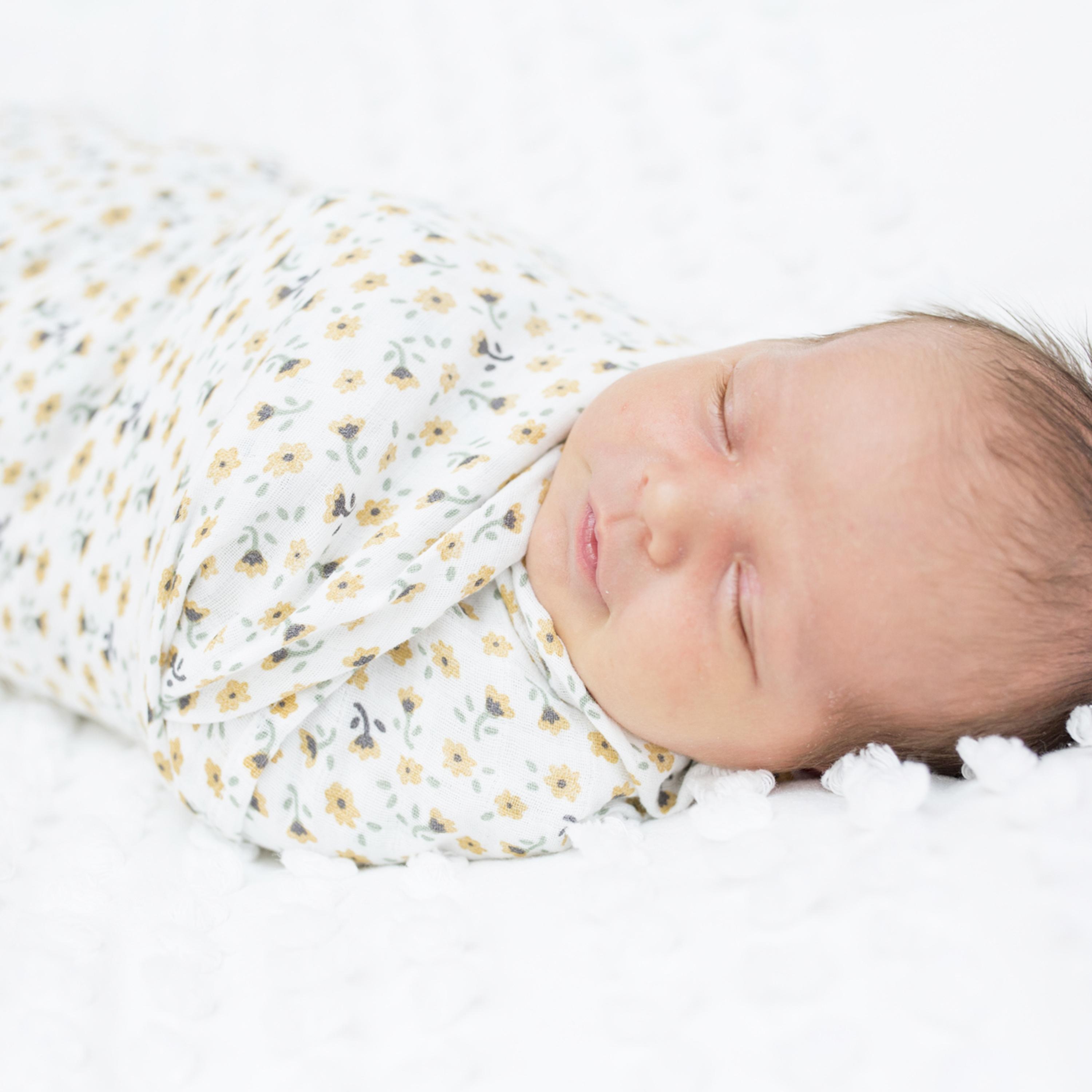 Lulujo 2-Piece Cotton Swaddles, Floral & Dragonfly-baby-nursery-blanketsandswaddles-swaddlesandsleepingbags-image-2