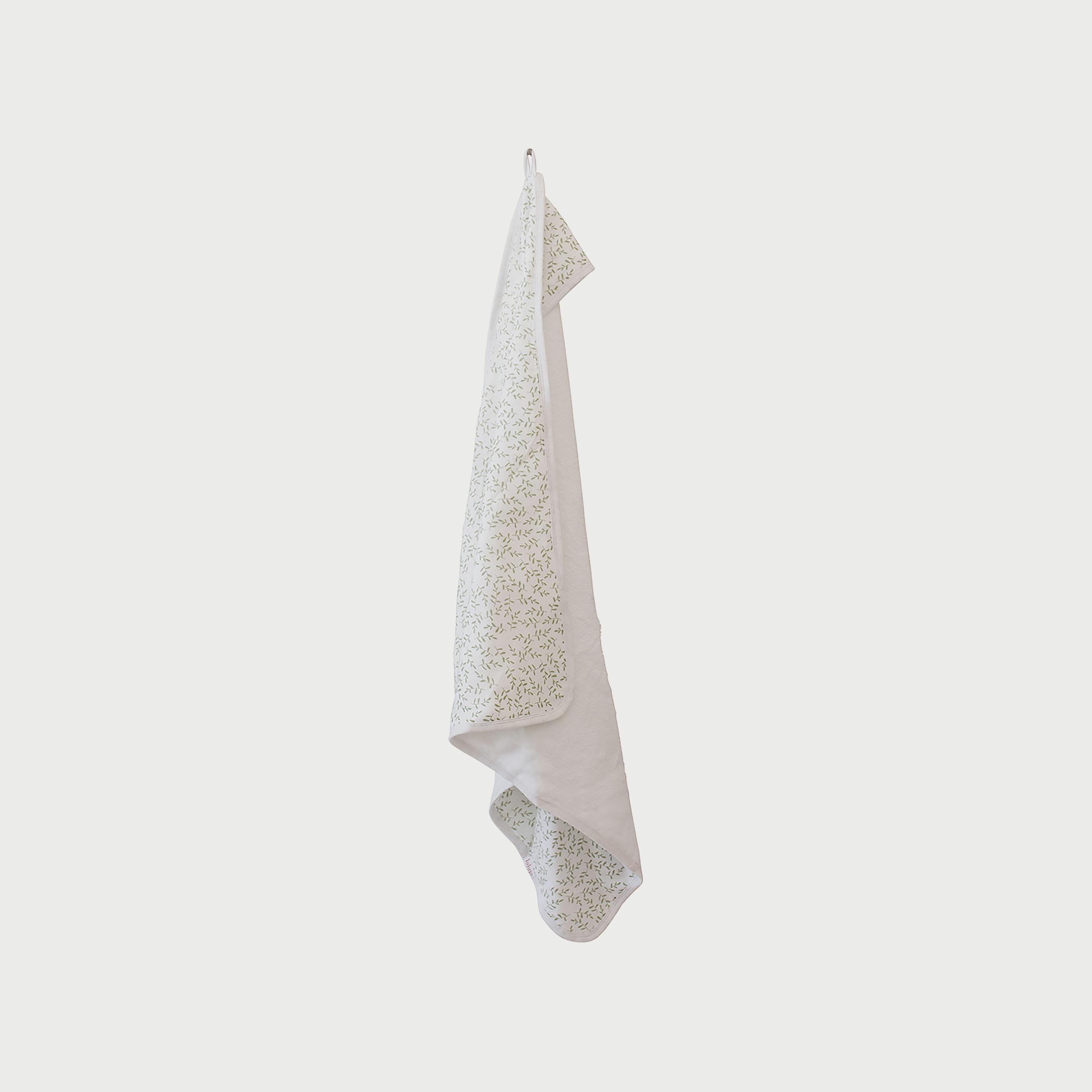 منشفة للرضّع بقبّعة من لولوچو بيبي - جرينيري - 25x25x5 سم-baby-bathandcare-towels-image-2
