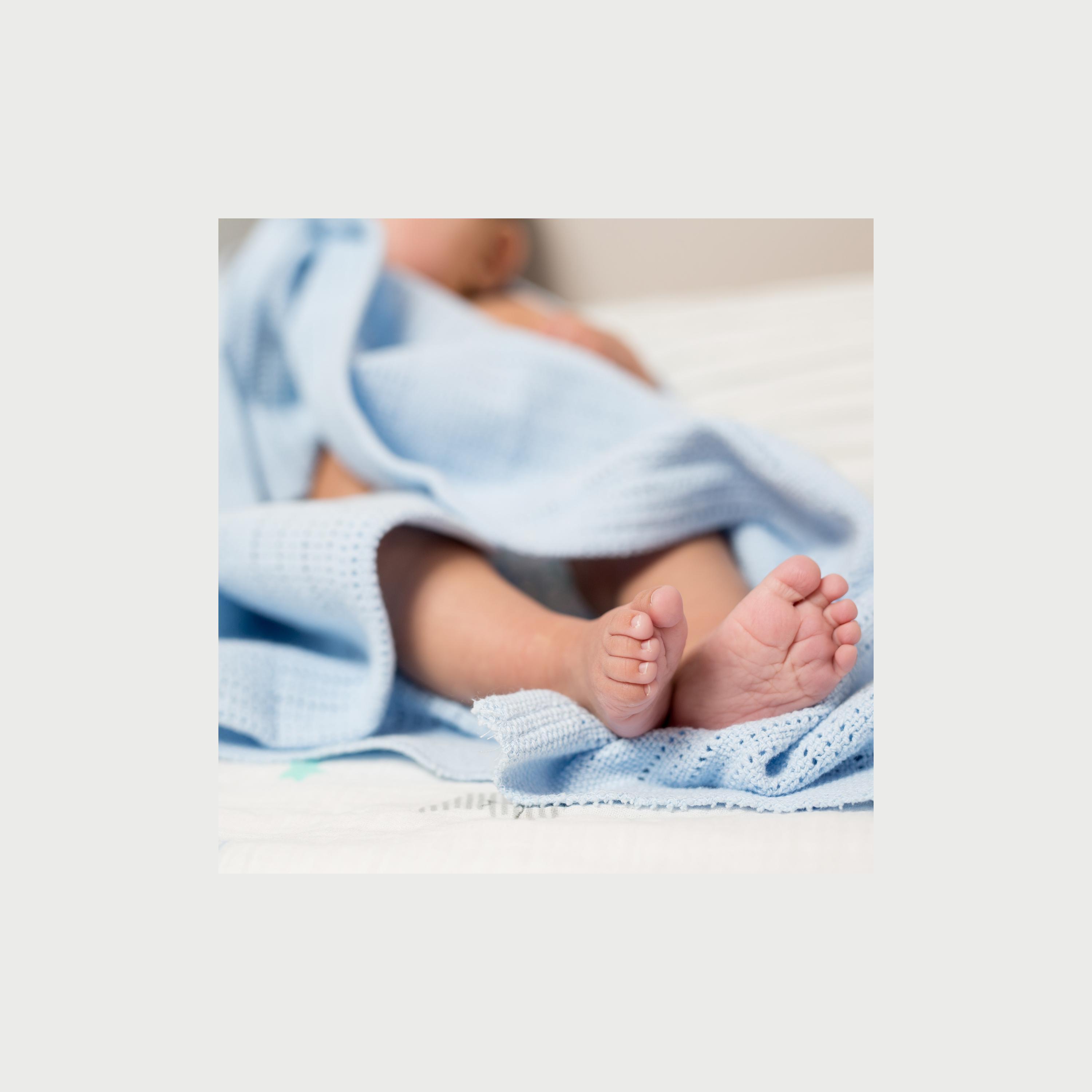 Lulujo Cellular Blanket, Blue-baby-nursery-blanketsandswaddles-blanketsandquilts-image-2