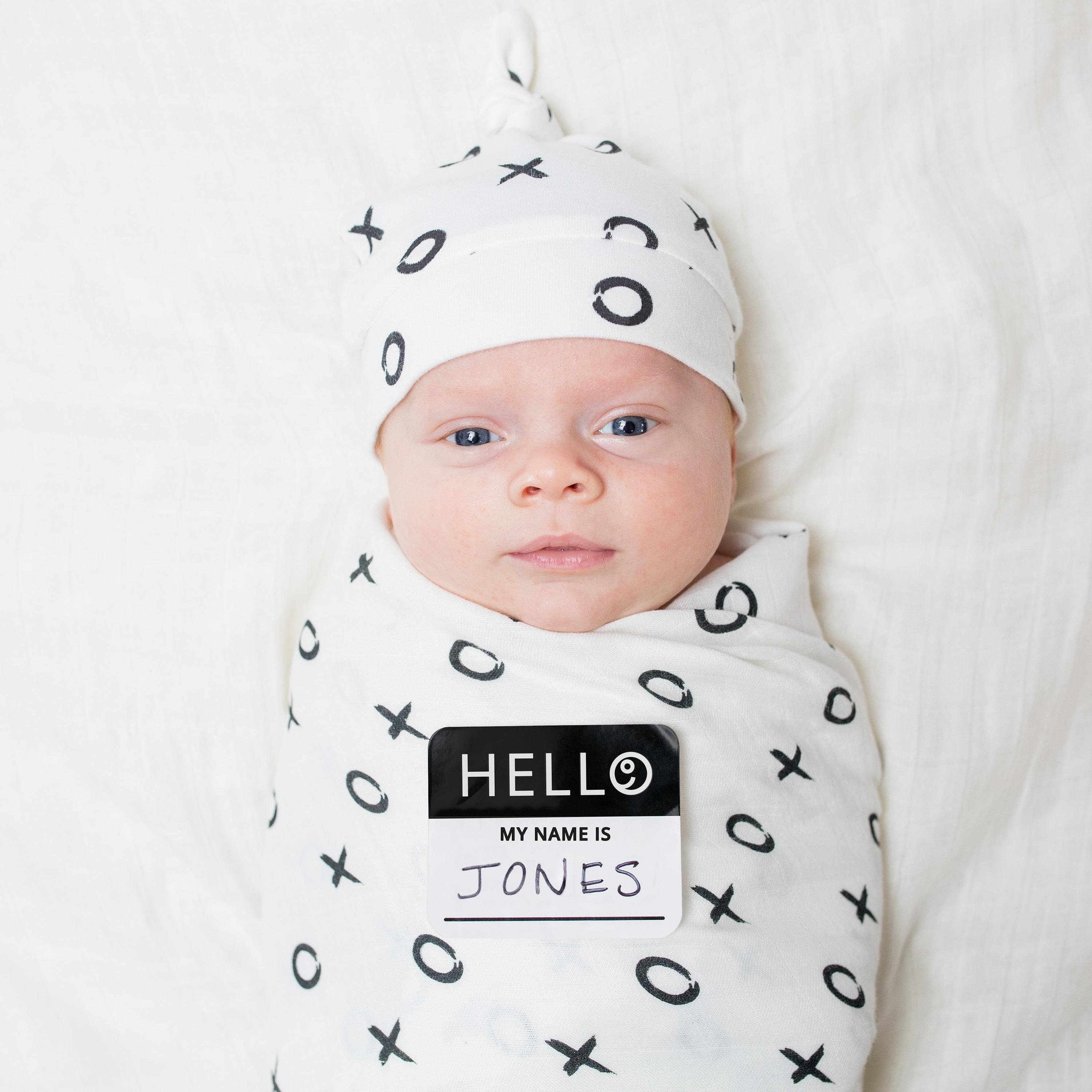 Lulujo Hello World Set, Bamboo Hat + Swaddle blanket, XO-baby-nursery-blanketsandswaddles-swaddlesandsleepingbags-image-4