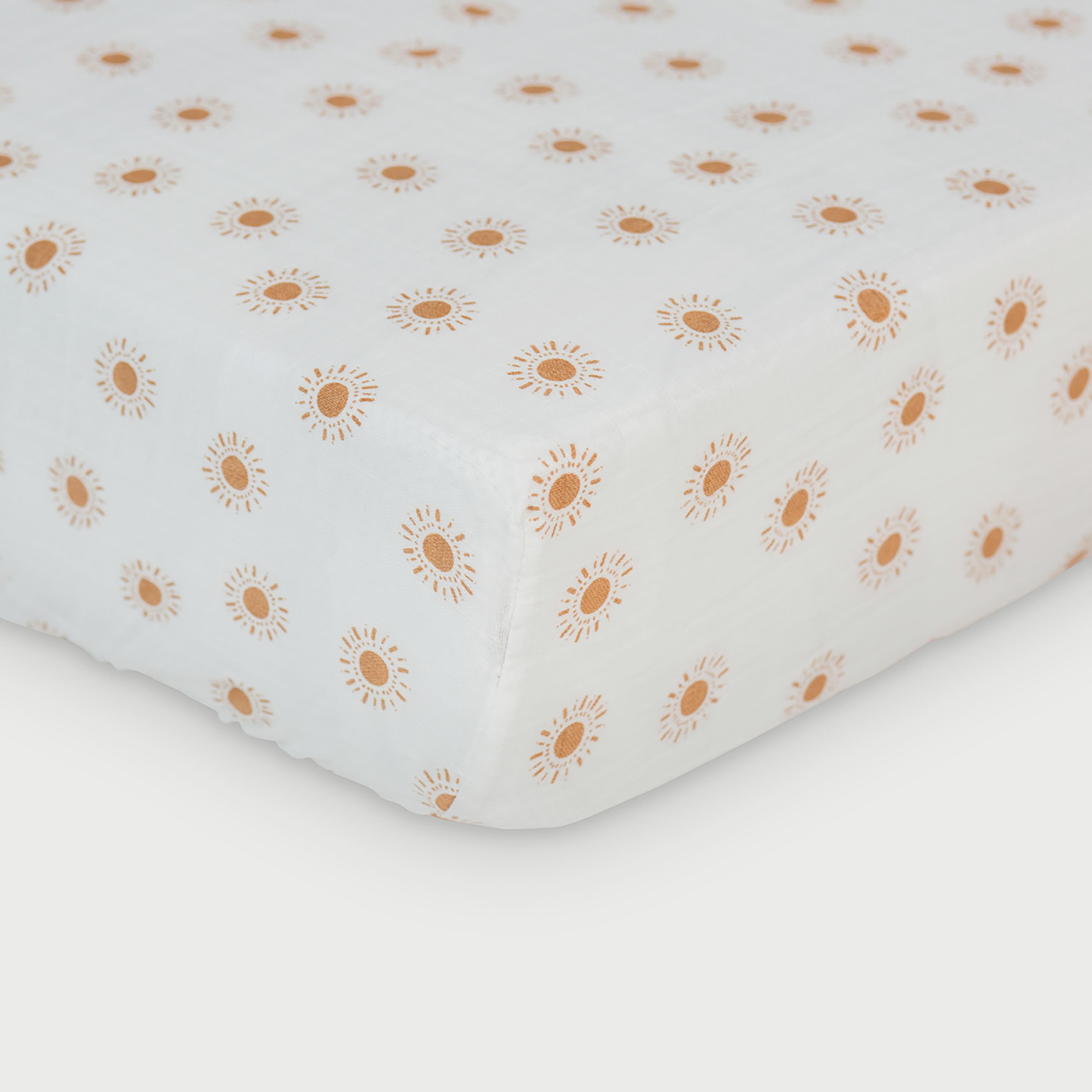 Lulujo Muslin Crib Sheet, 135cm x 70cm, Suns-baby-nursery-babybedding-image-2