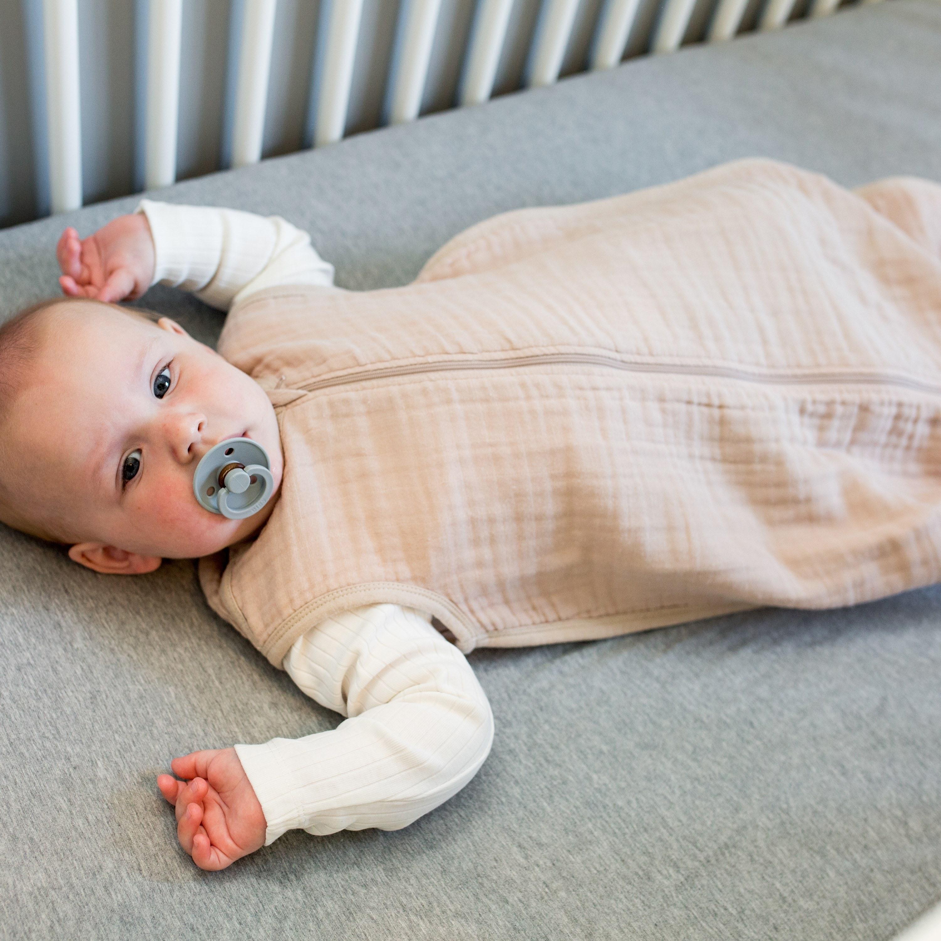 كيس نوم %100 قطن موسلين 6-12 أشهر من لولوجو، لون رملي - ميديم-baby-nursery-blanketsandswaddles-swaddlesandsleepingbags-image-5