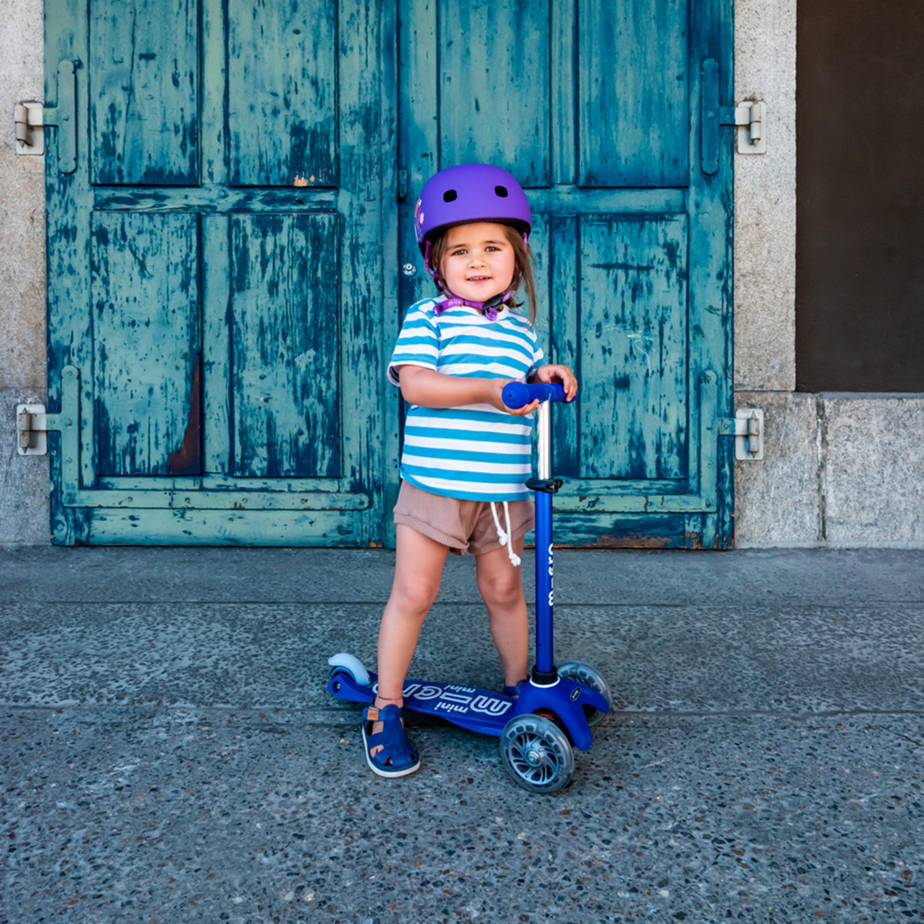 سكوتر ميني ديلوكس من مايكرو، أبيض أزرق إل إي دي-toys-outdoor-scooters-image-2