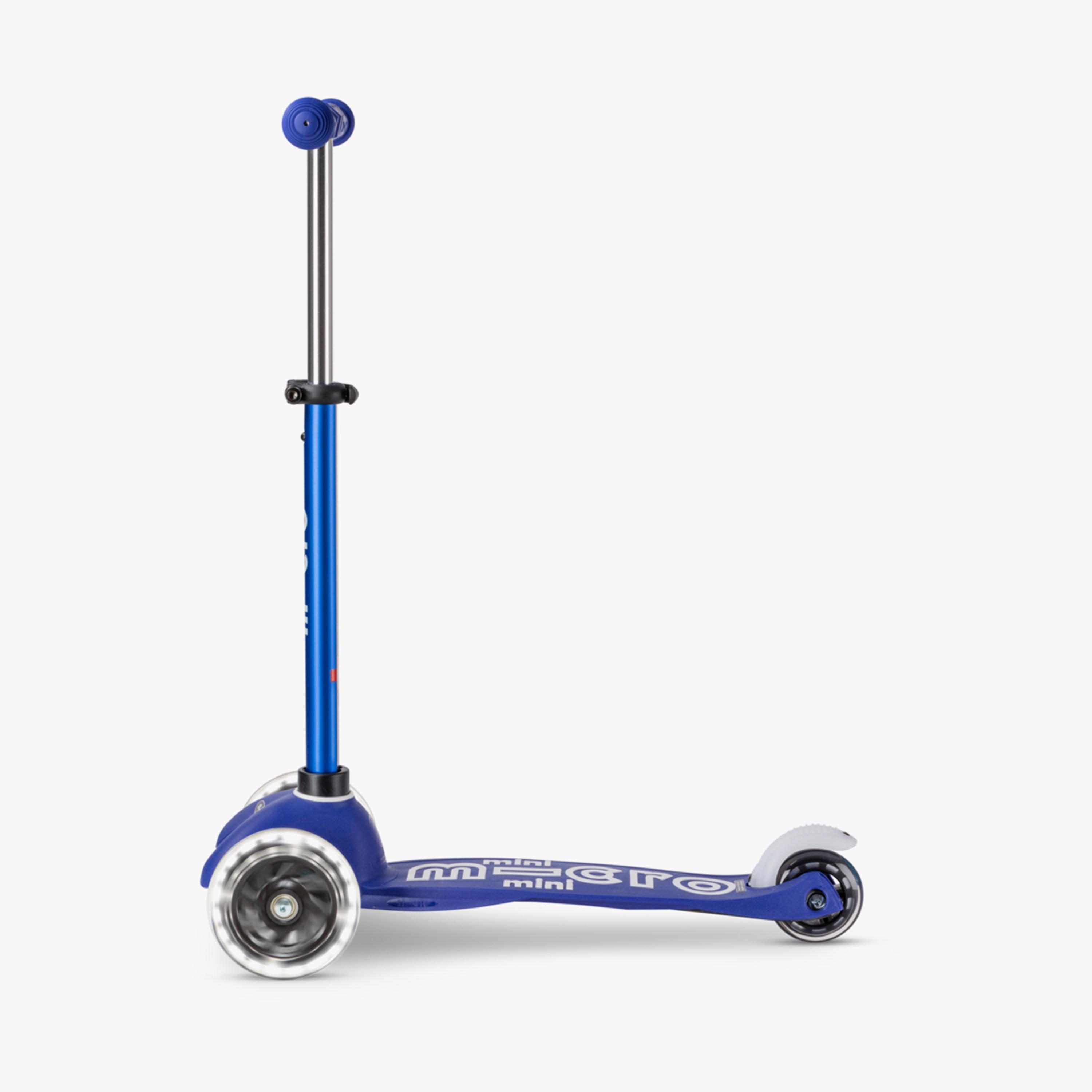 سكوتر ميني ديلوكس من مايكرو، أبيض أزرق إل إي دي-toys-outdoor-scooters-image-4