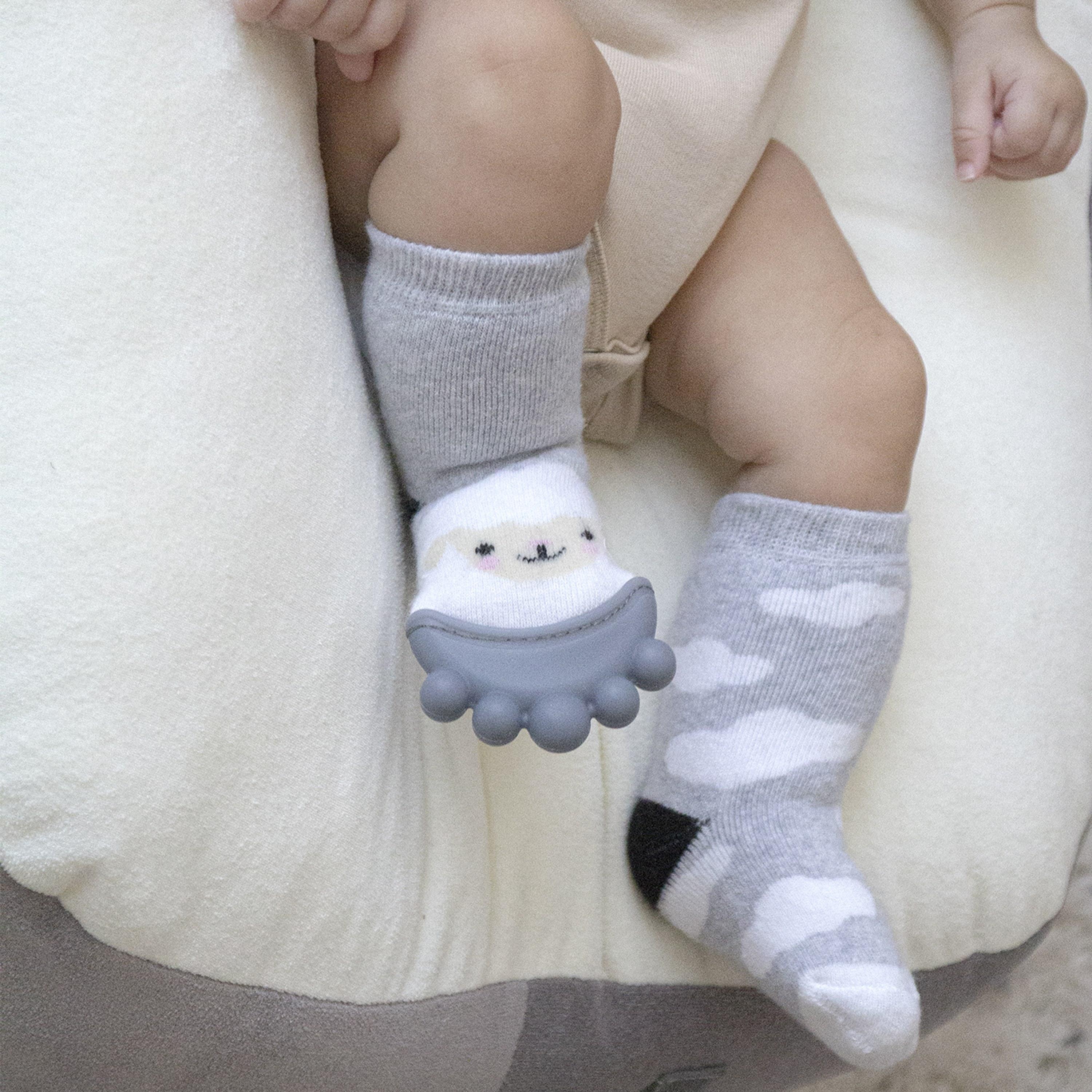 جورب عضاضة من بيبي جيم-baby-feeding-teethers-image-3