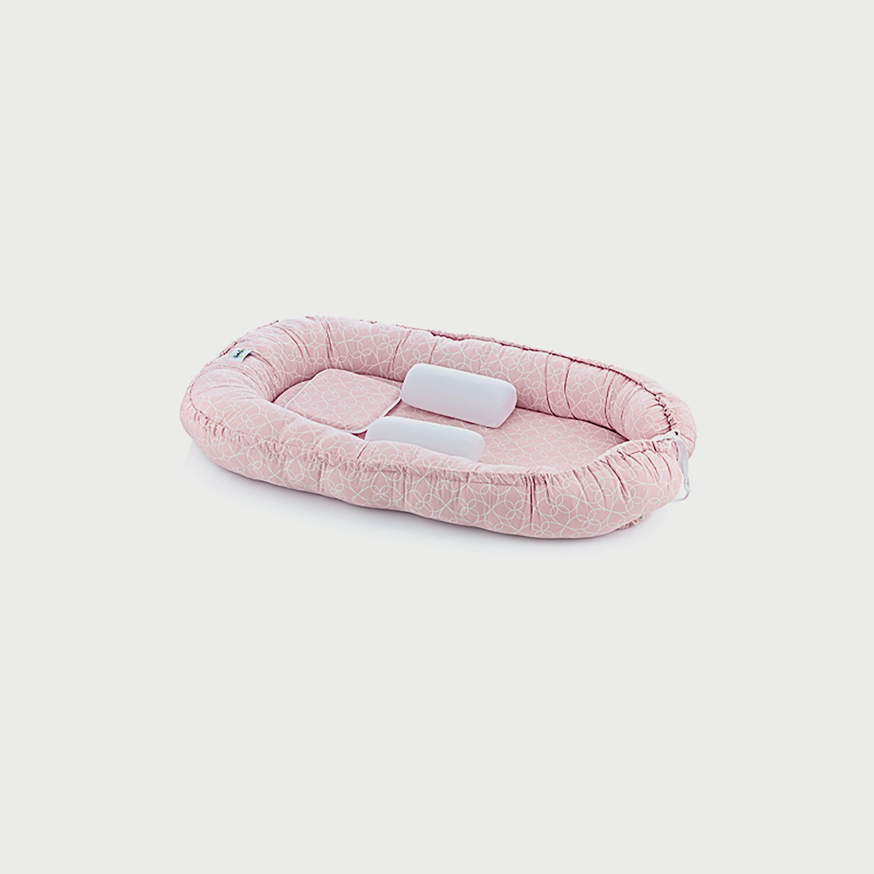 مهد أطفال مع وسائد داعمة من بيبي جيم-baby-nursery-babybedding-image-9