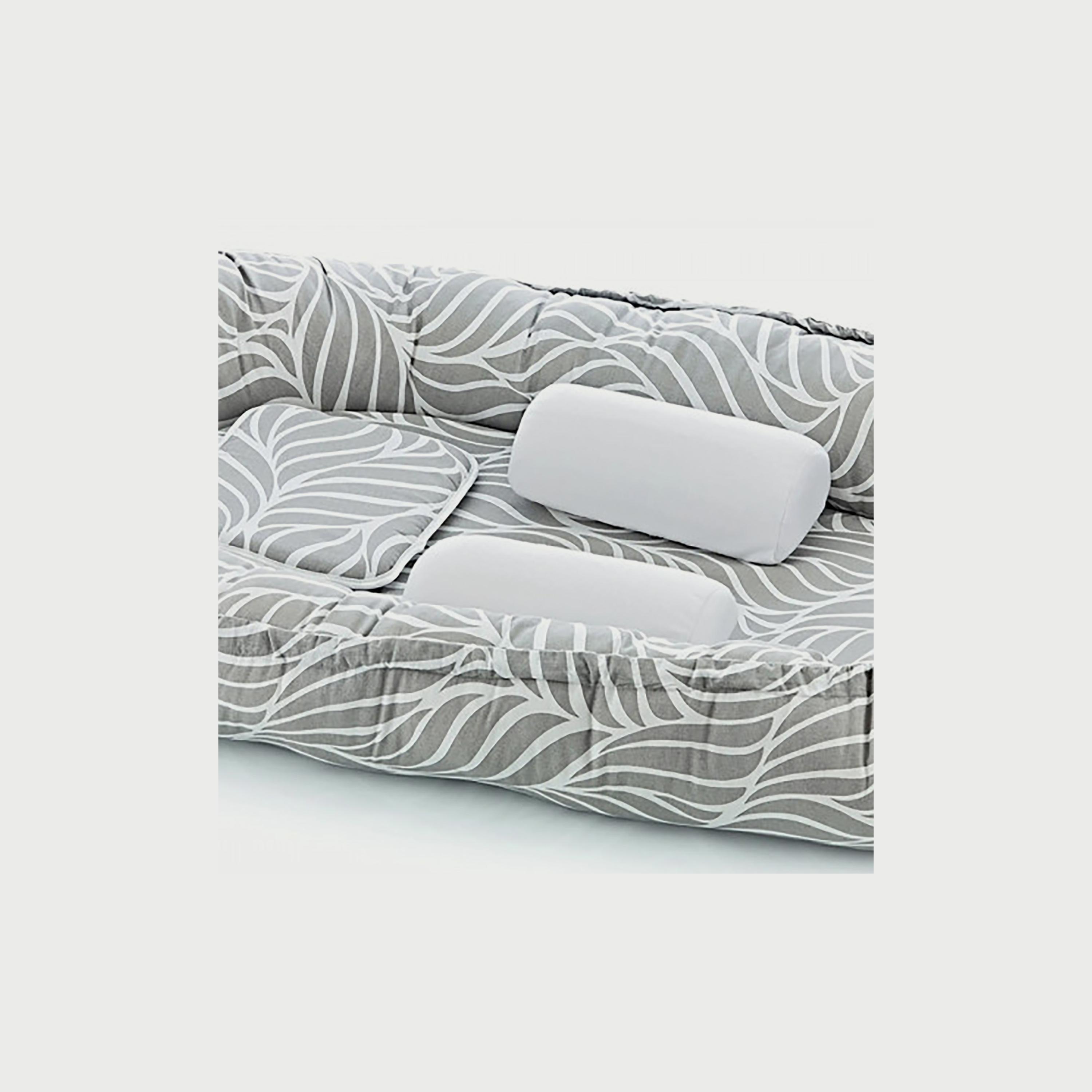 مهد أطفال مع وسائد داعمة من بيبي جيم-baby-nursery-babybedding-image-12