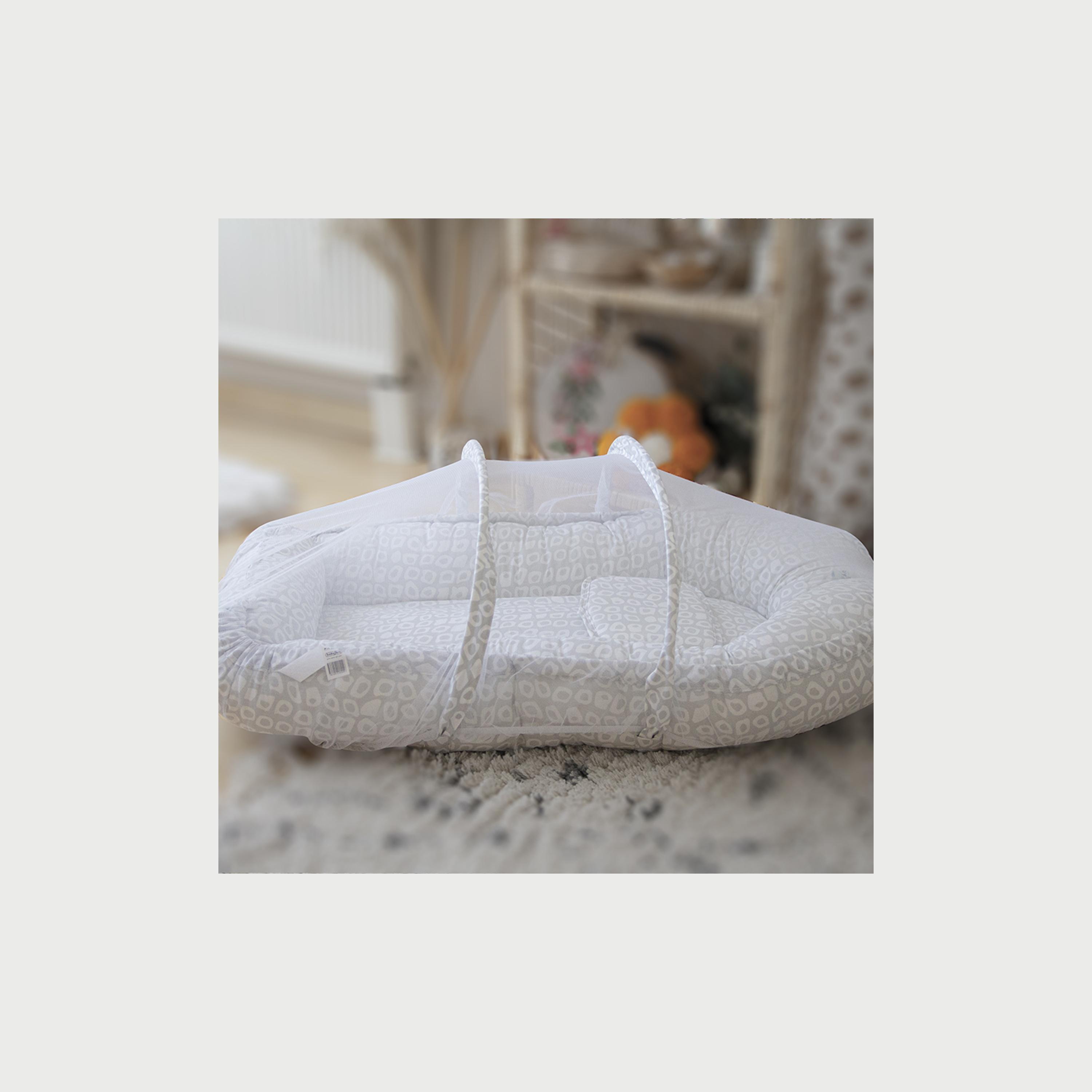 Babyjem Babynest with Mosquito Net-baby-nursery-babybedding-image-3