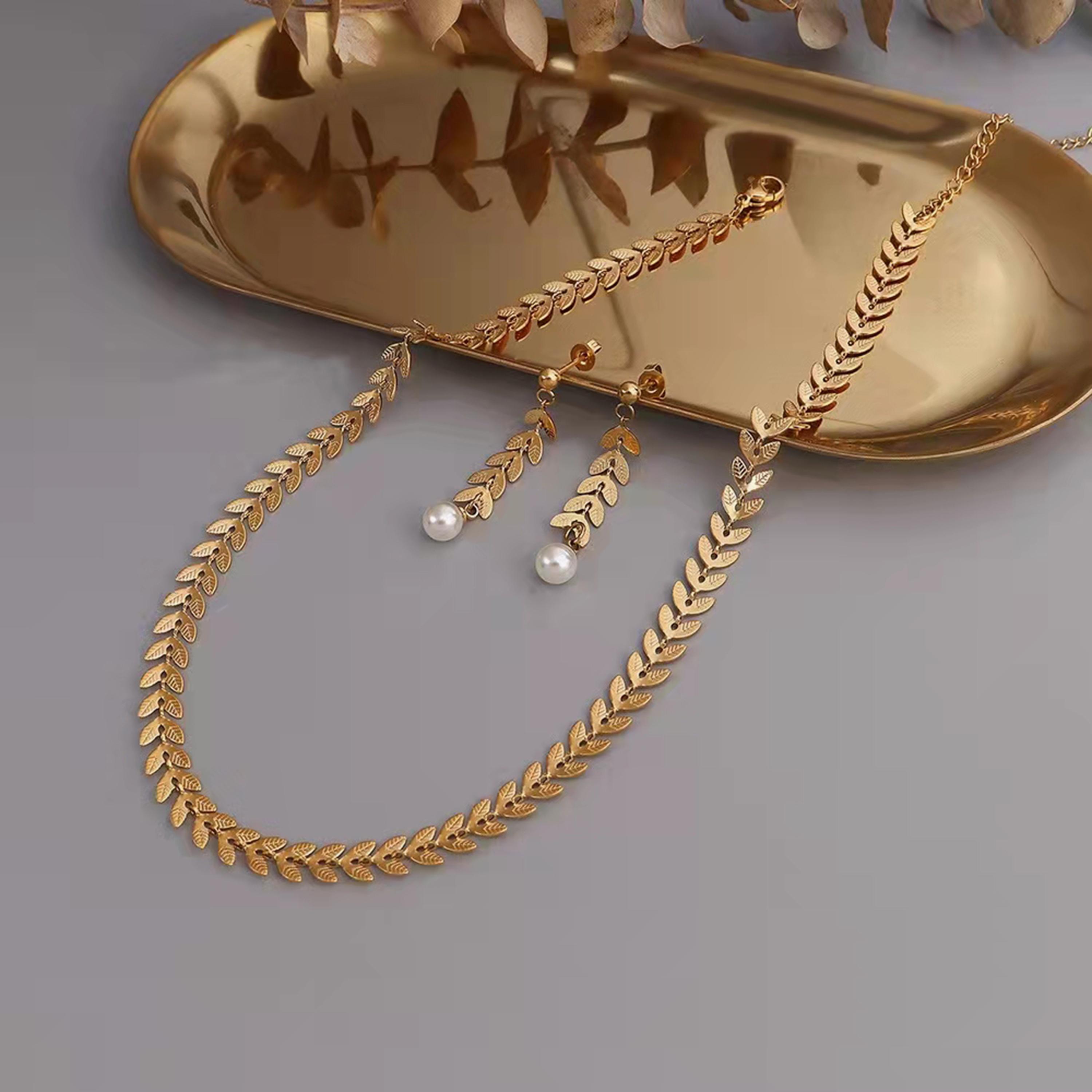  LC.S.01262.110 قلادة لي كوبر بلون ذهبي من ستانلس ستيل للنساء مع أقراط -women-watchesandjewellery-jewellery-jewellerysets-image-1