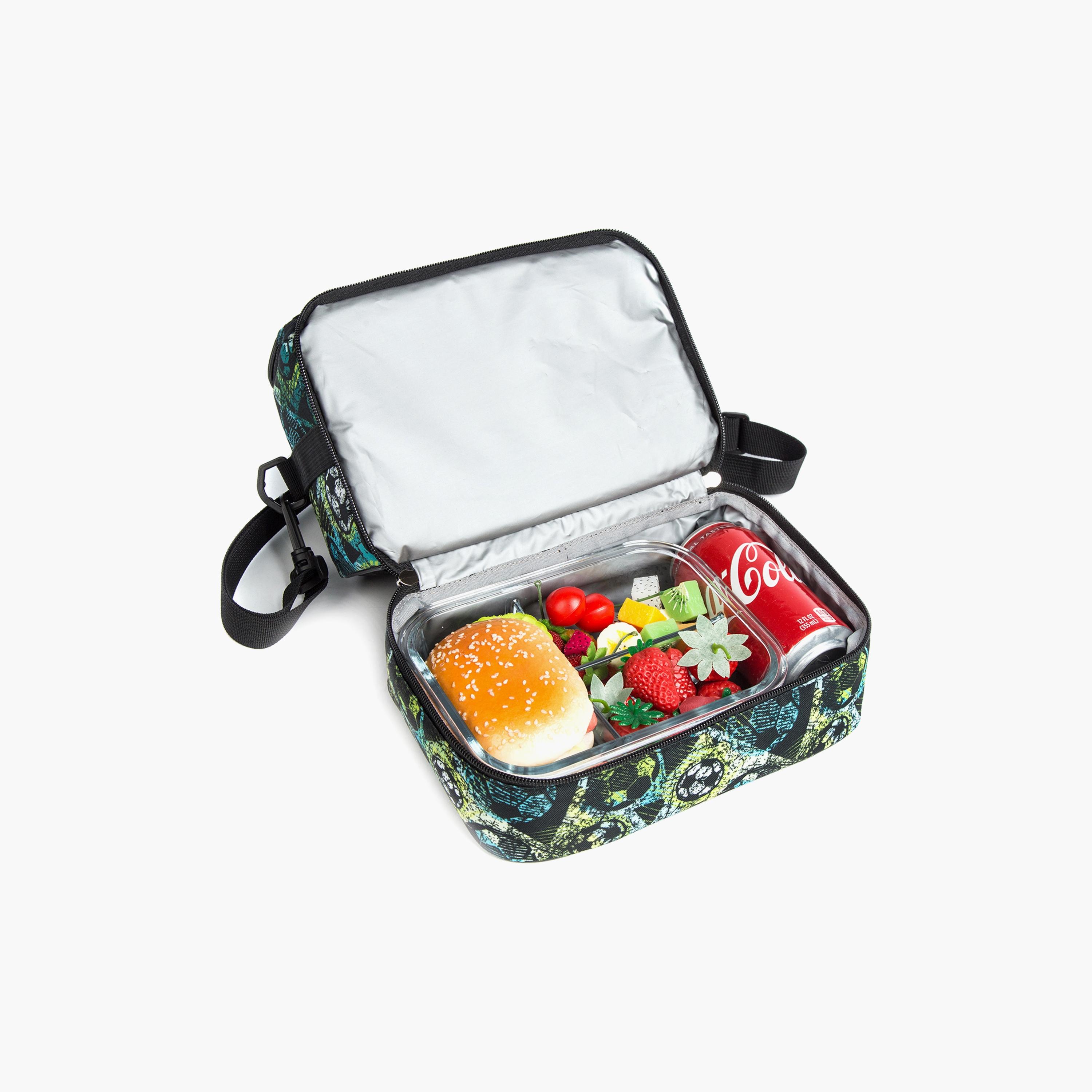 حقيبة غداء من إيزي كيدز، كرة قدم أخضر-school-lunchessentials-lunchbags-image-2