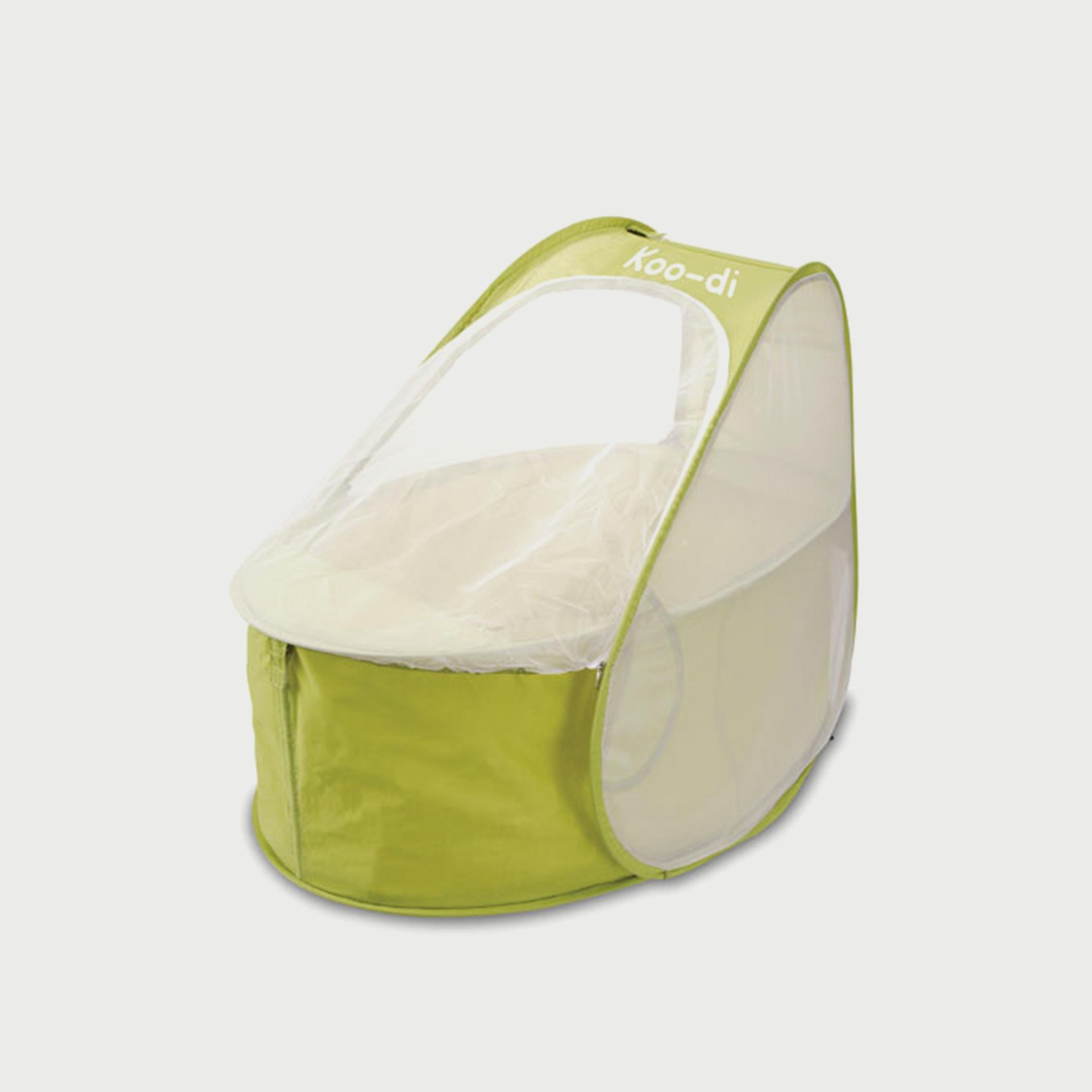 Pop up shop travel bassinet