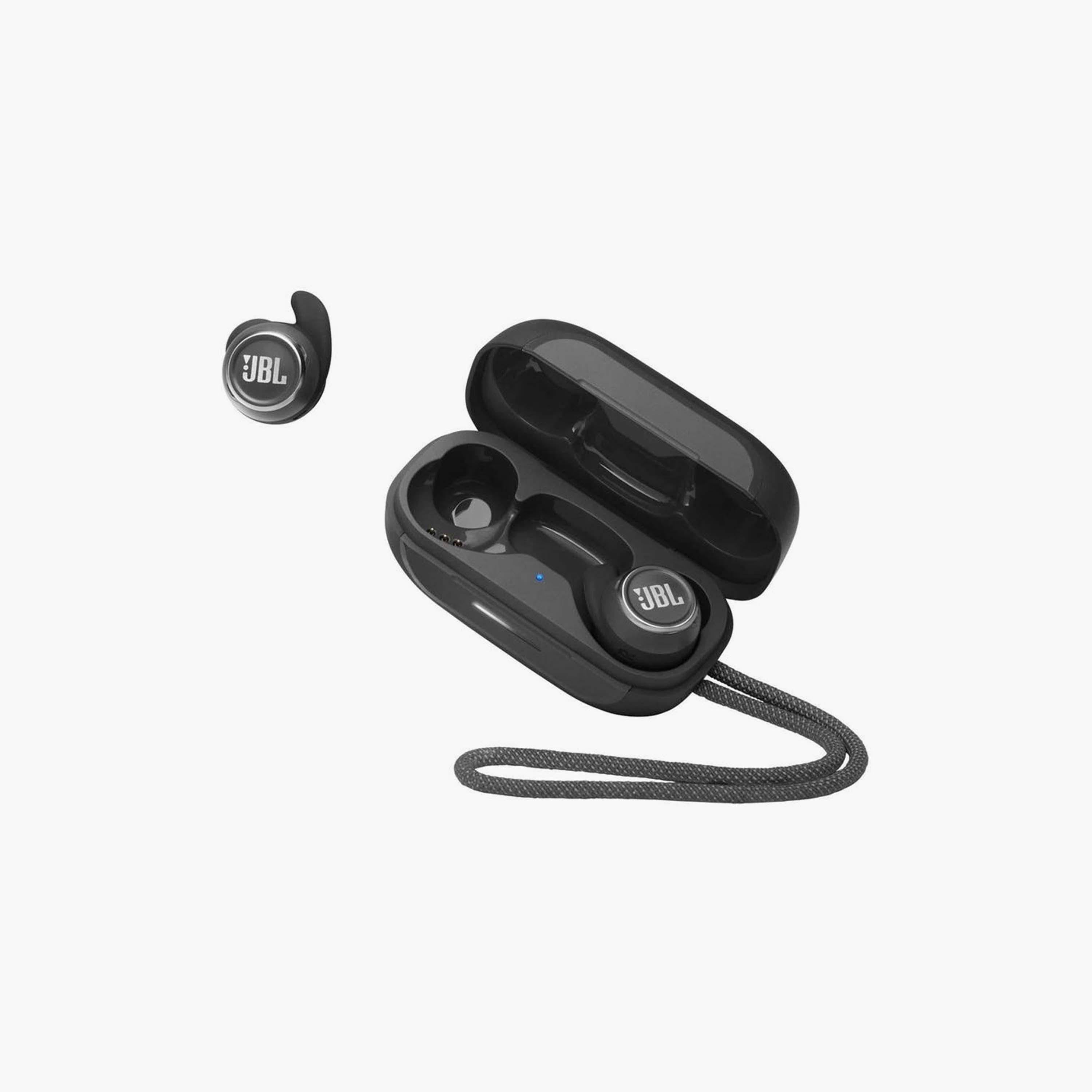 شاشة اسوس للعناية بالعيون مقاس 23.6 بوصة ، عالية الدقة ، خالية من الوميض ، مرشح الضوء الأزرق ، مضاد للتوهج | VP247HAE-electronics-headphonesandearphones-image-1