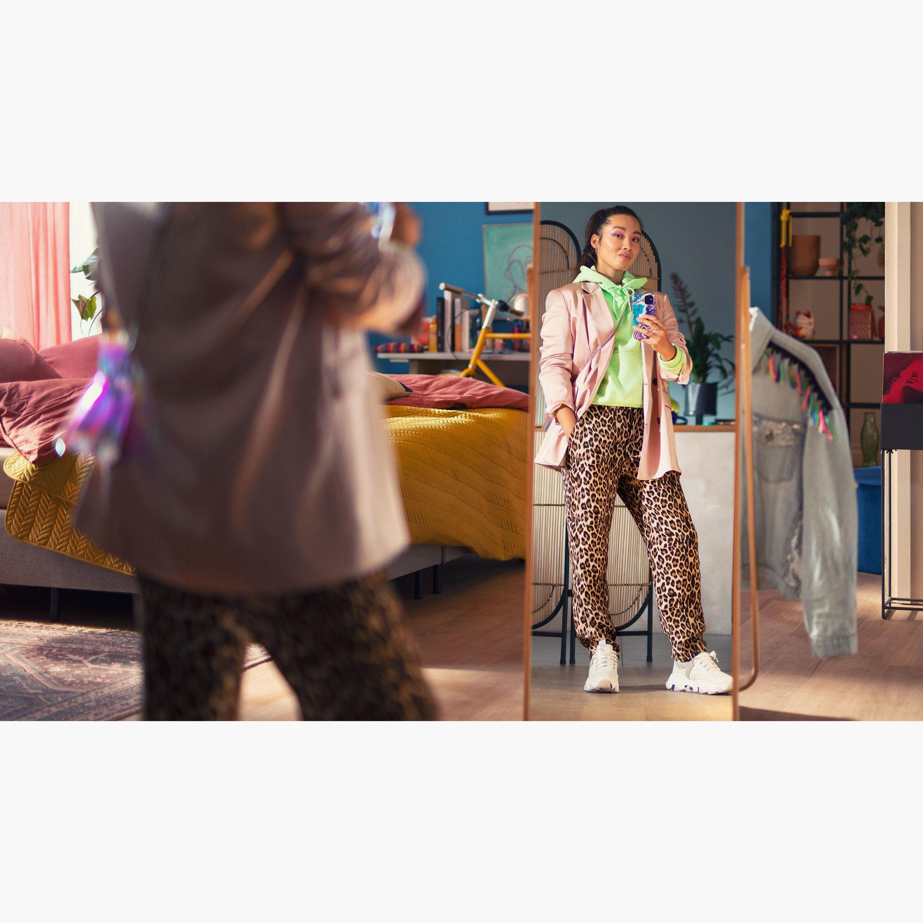 Philips 3000 Series Compact and Foldable Handheld Steamer Iron Blue| STH3000-household-appliances-homeappliances-ironandsteamers-image-4