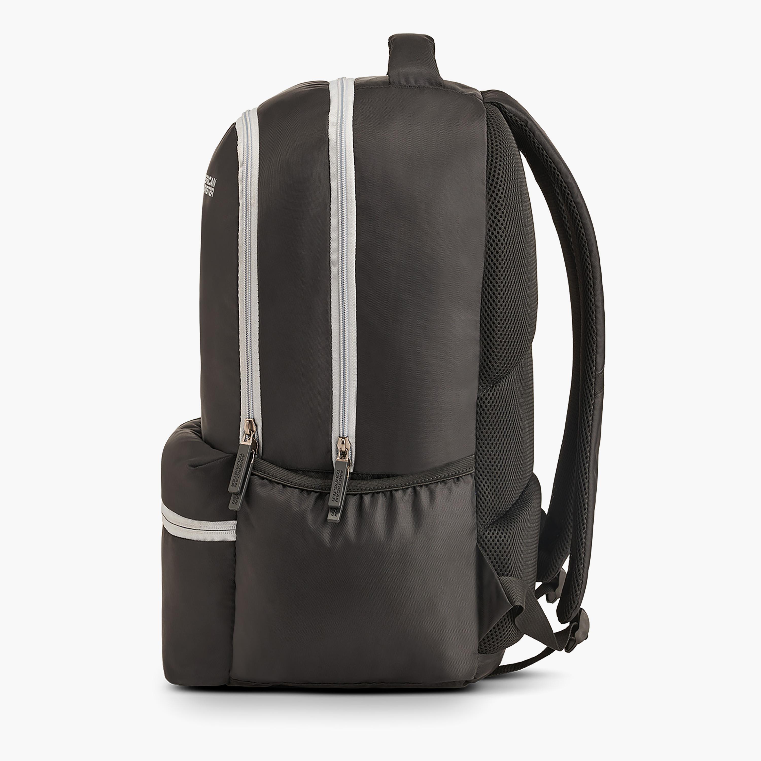 شنطة ظهر كاجوال من امريكان توريستر بلون أسود ذات لوحة صلبة-school-bagsandbackpacks-backpacks-image-4