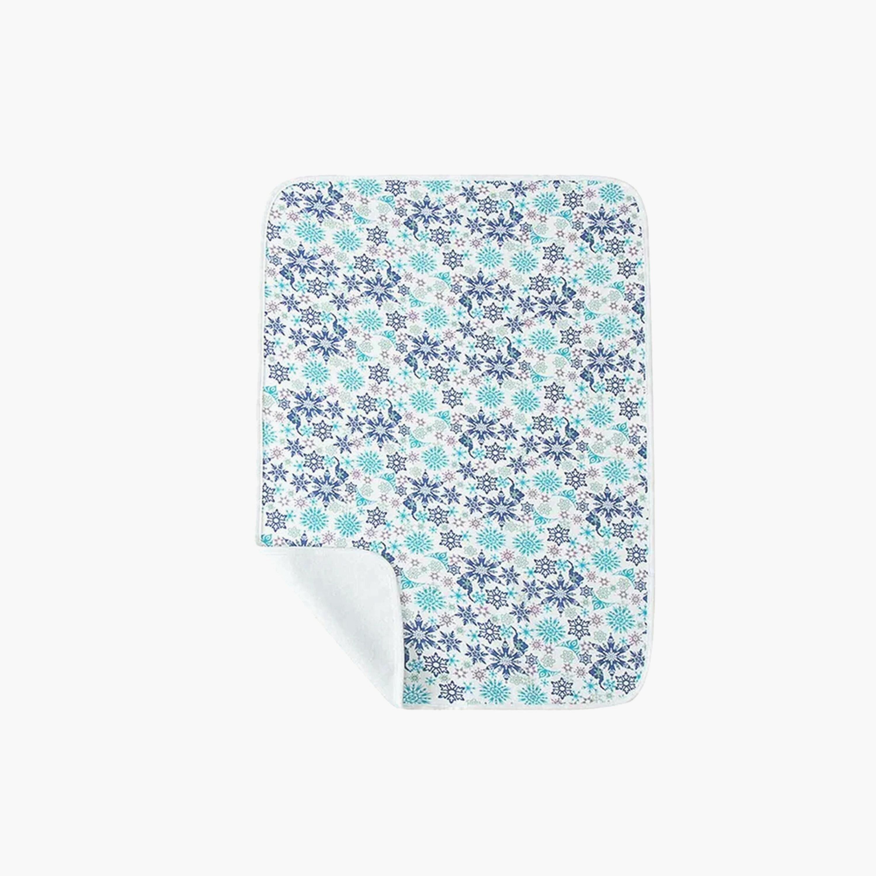 Star Babies Reusable Changing Mats with 3-Piece Disposable Towel Gift Set, Blue Flower Print-baby-bathandcare-towels-image-4
