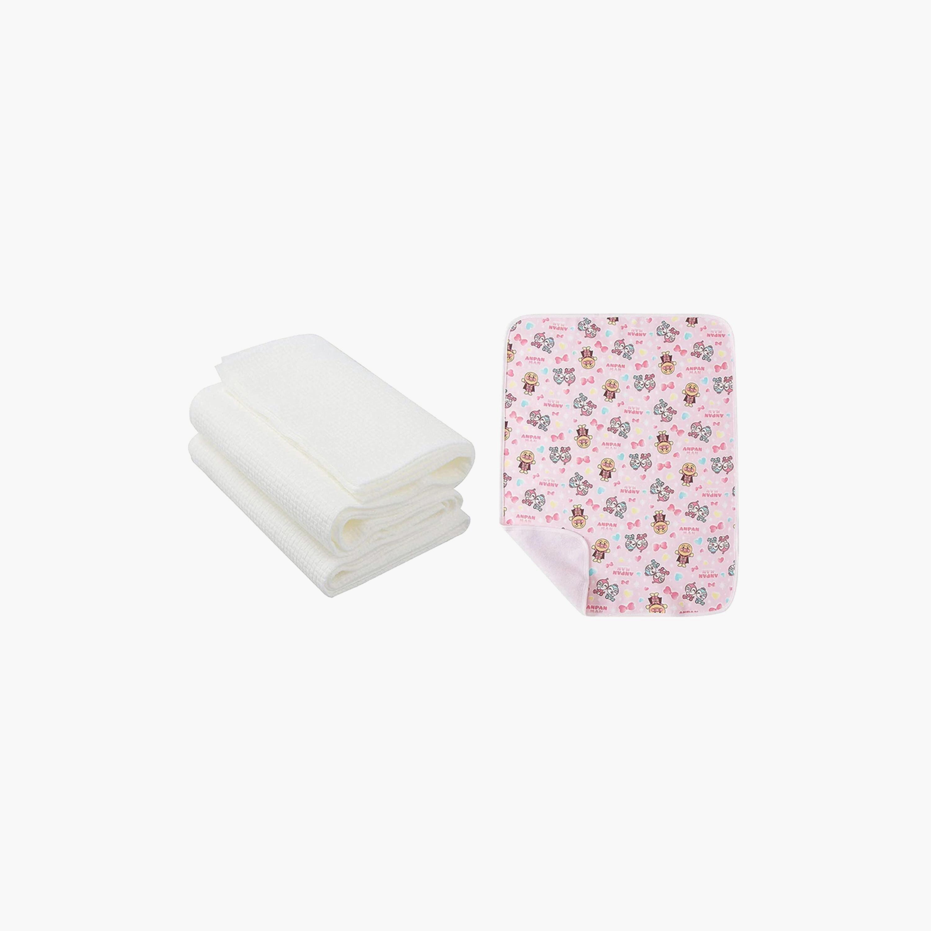 Star Babies Reusable Changing Mats with 3-Piece Disposable Towel Gift Set, Pink Print-baby-diapering-changingmats-image-1