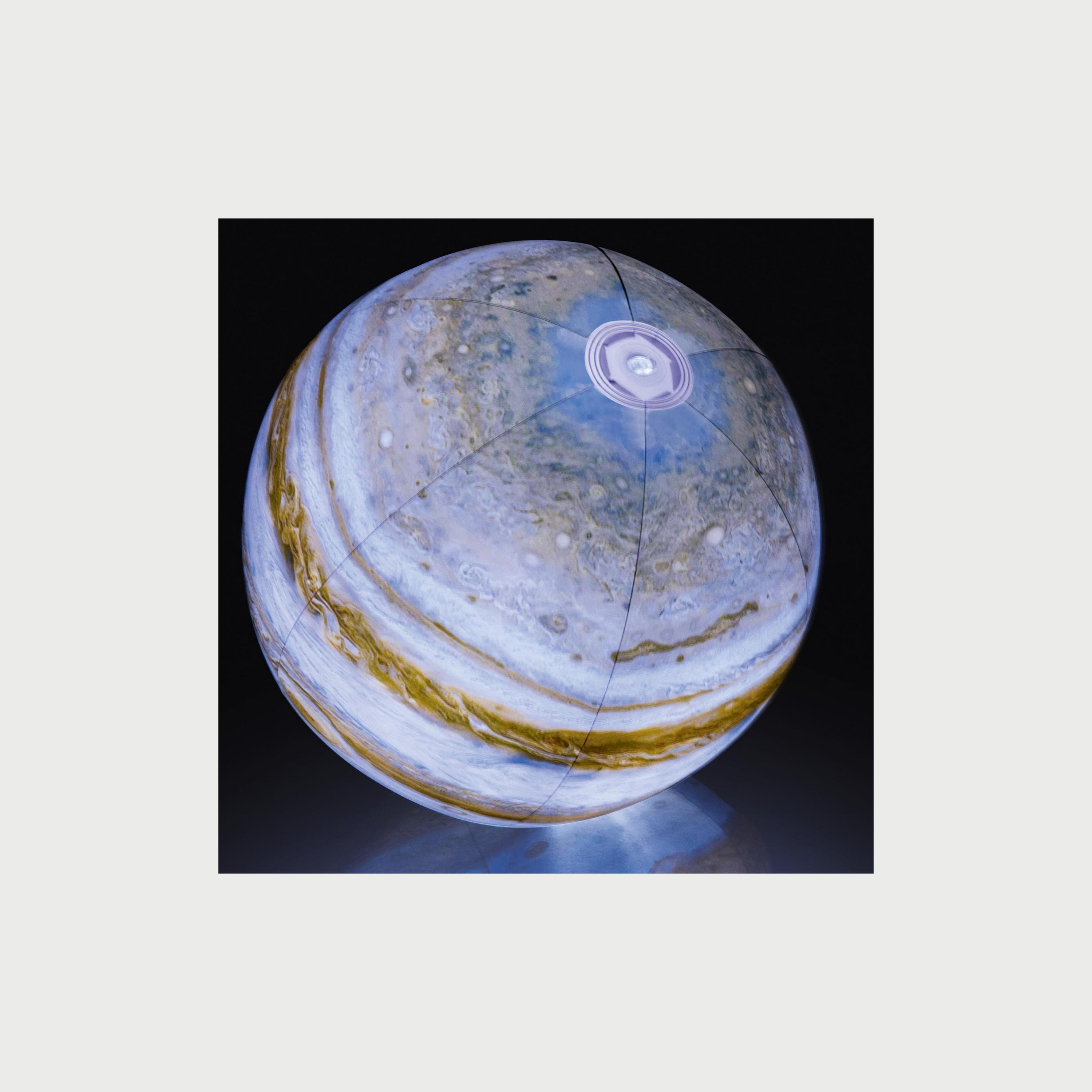 Bestway Jupiter Explorer Glowball, 61 cm-toys-outdoor-sports-image-4