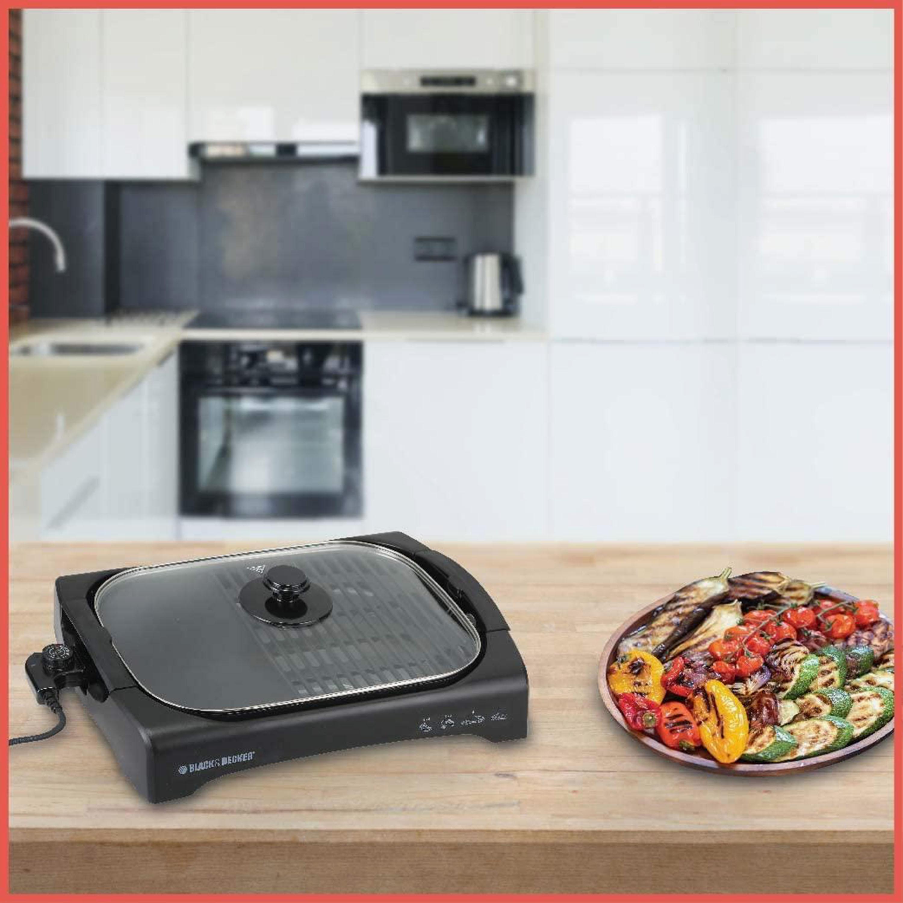 شواية مسطحة مفتوحة مع غطاء زجاجي ذات 2200 واط بلون أسود من بلاك اند ديكر | LGM70B5-household-appliances-kitchenappliances-otherkitchenappliances-image-2