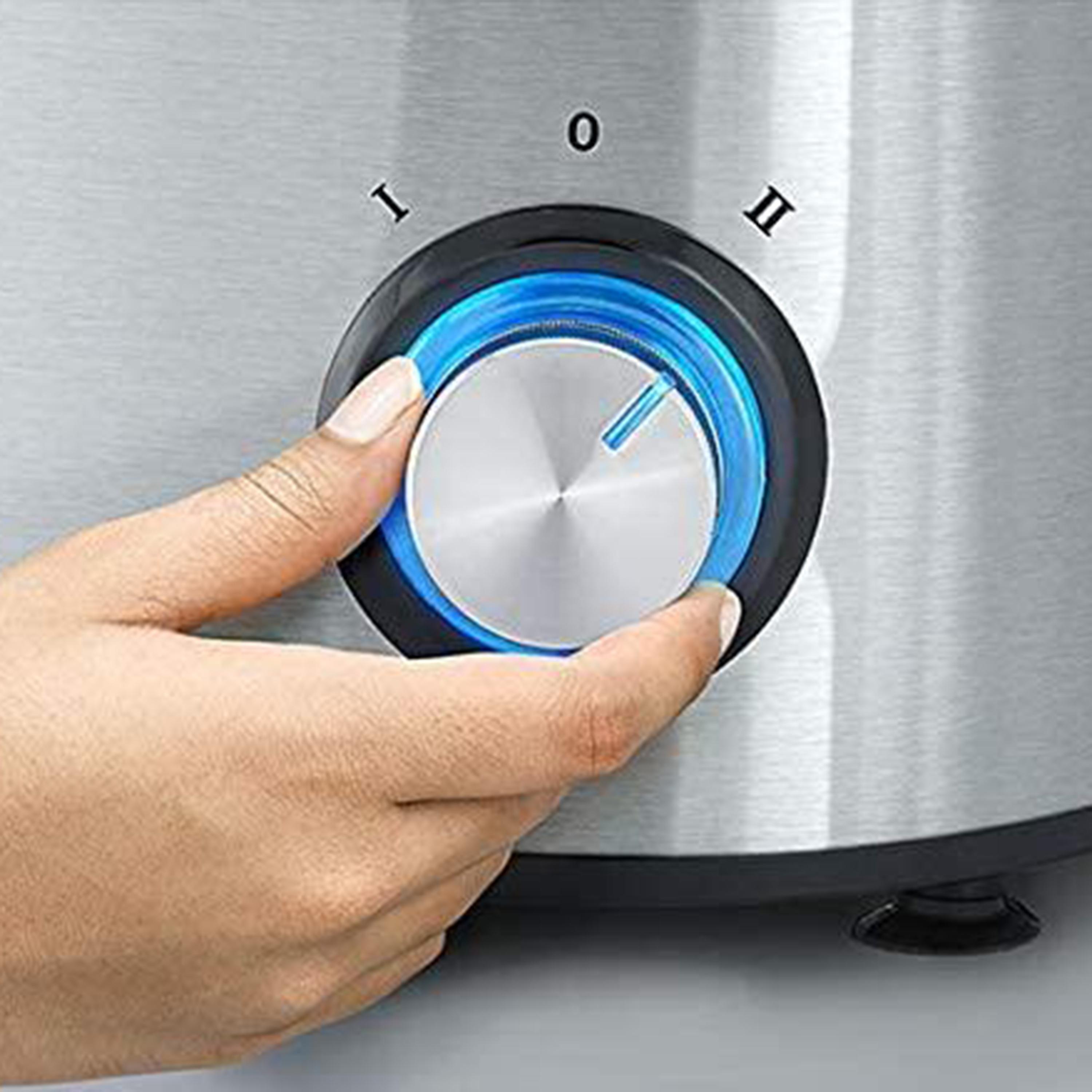 BLACK+DECKER 800W 75MM Juice Extractor | JE800-B5-household-appliances-kitchenappliances-blendersmixersandgrinders-image-3