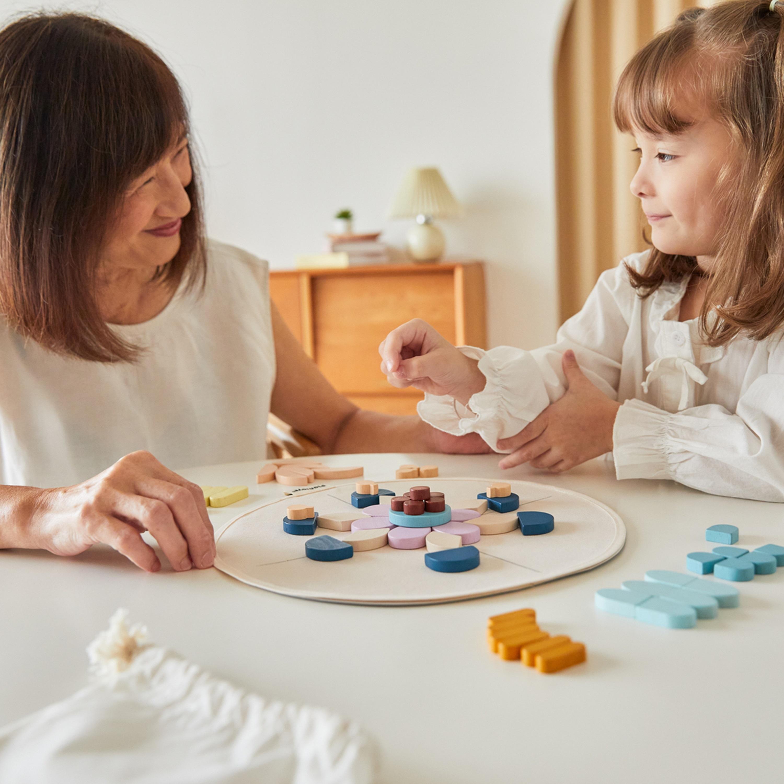 PlanToys Mandala-school-artsandcrafts-image-5
