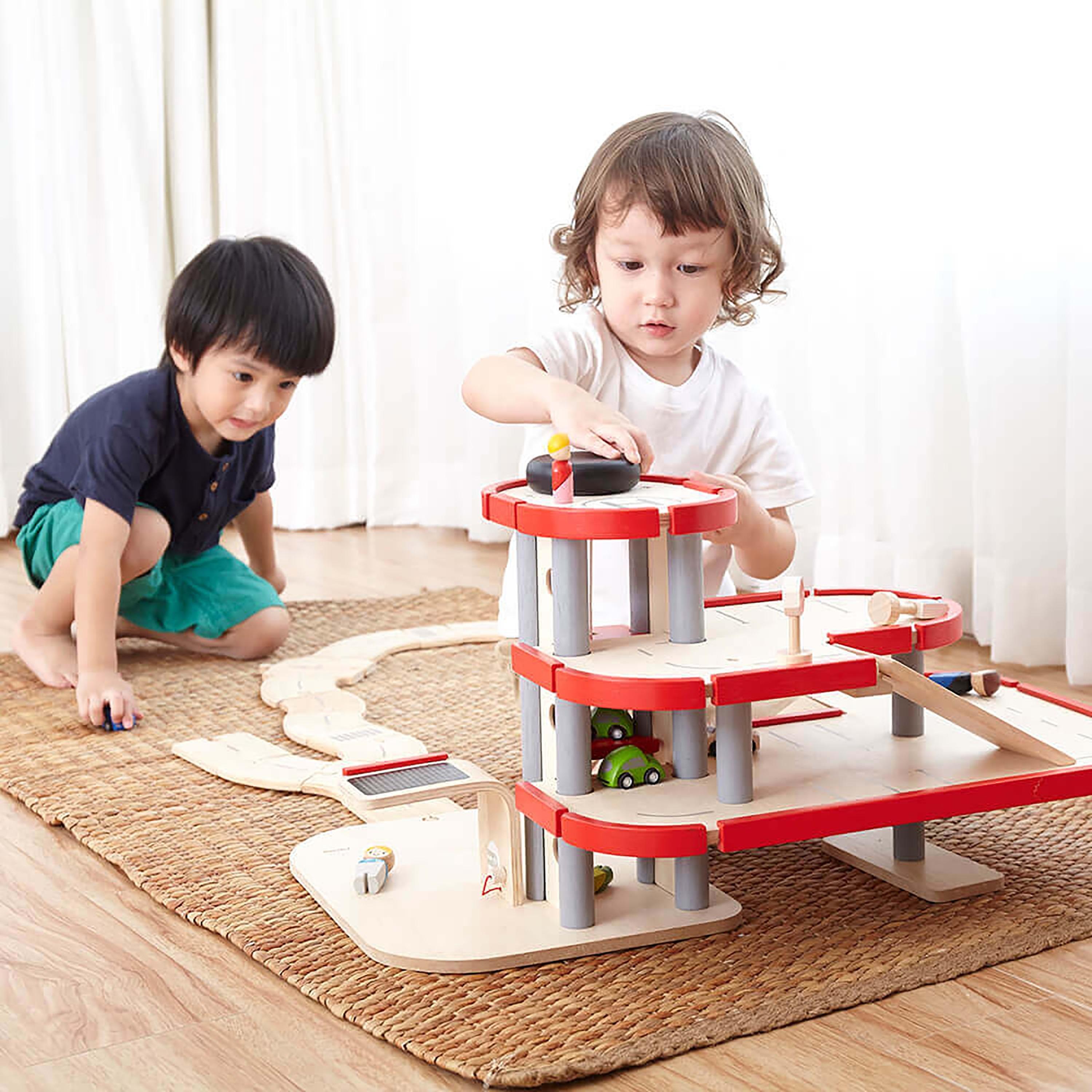 PlanToys Parking Garage-toys-playvehicles-vehicleplaysets-image-4
