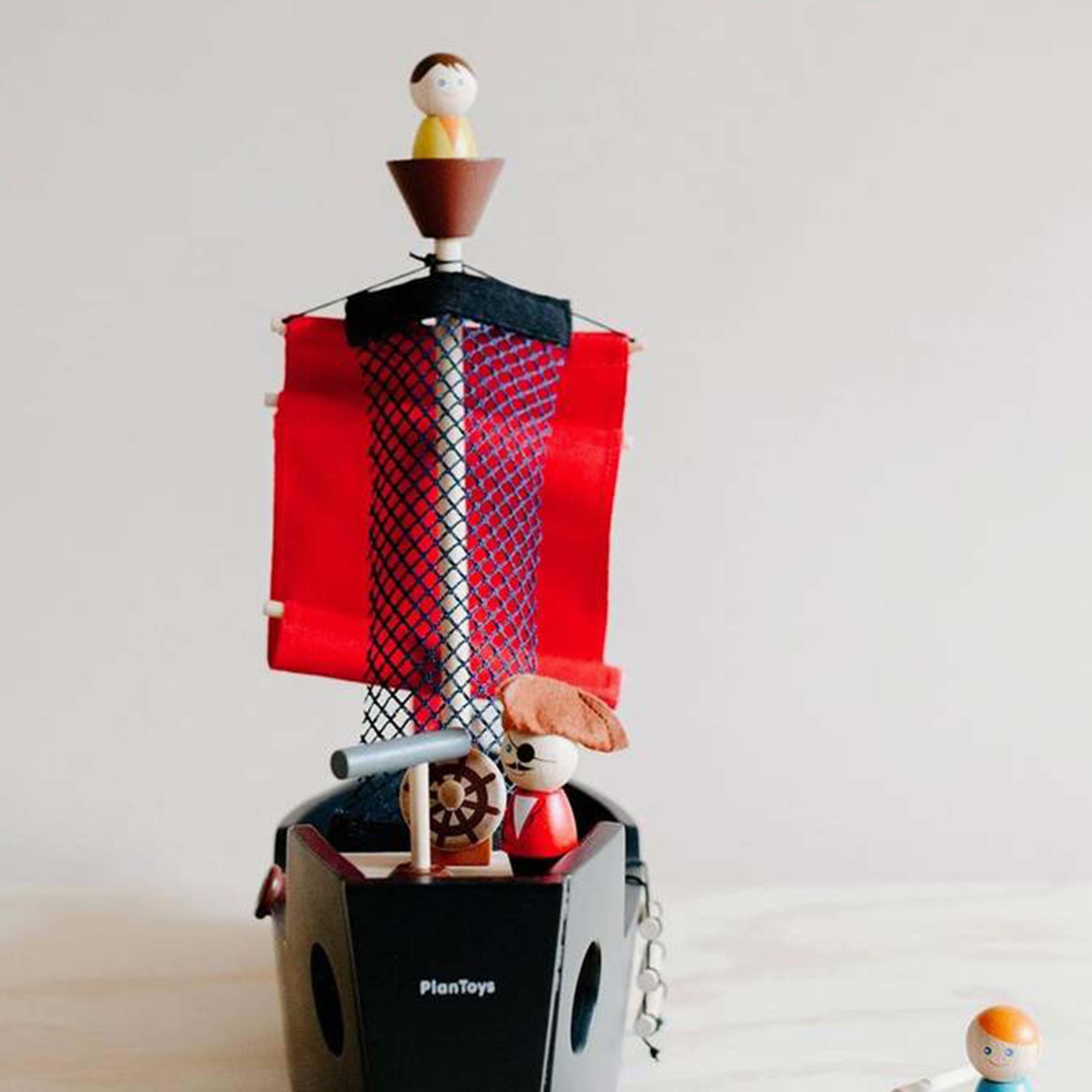 PlanToys Pirate Ship-toys-remotecontrolledcars-image-2