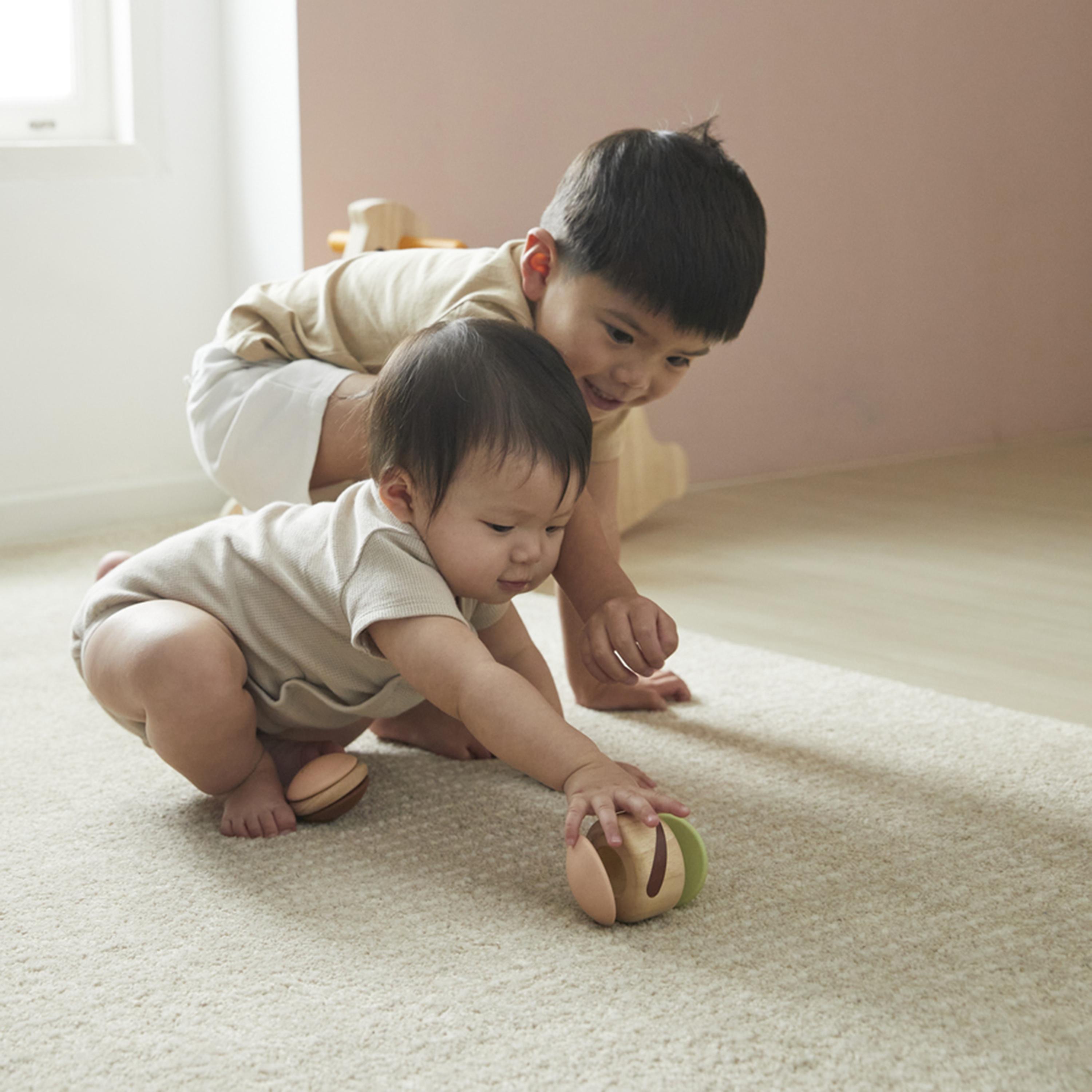 Plan Toys Clapping Roller-toys-babyandtoddlertoys-learningtoys-image-5