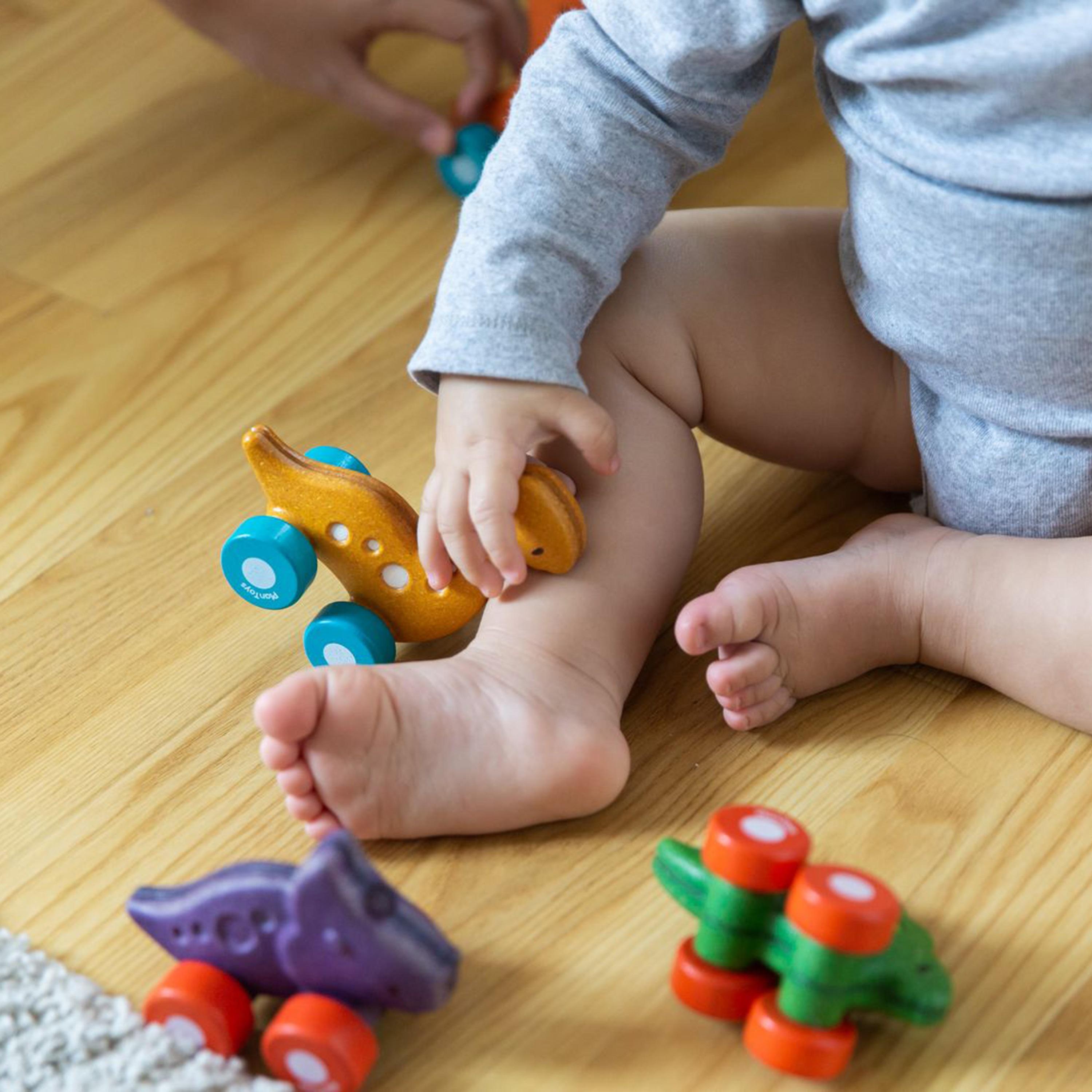 Plan Toys Dino Car, Trio-toys-babyandtoddlertoys-learningtoys-image-3