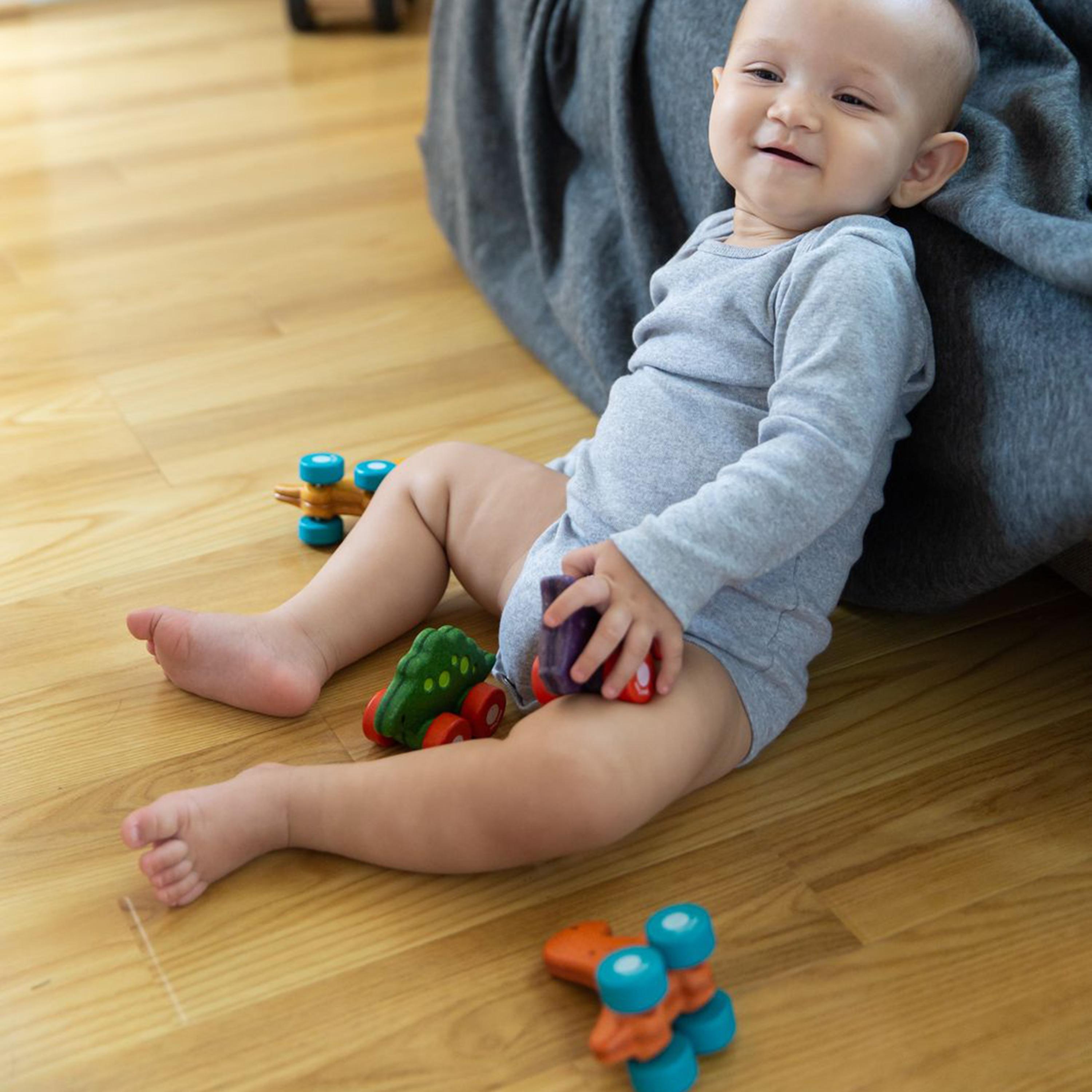 Plan Toys Dino Car, Trio-toys-babyandtoddlertoys-learningtoys-image-5