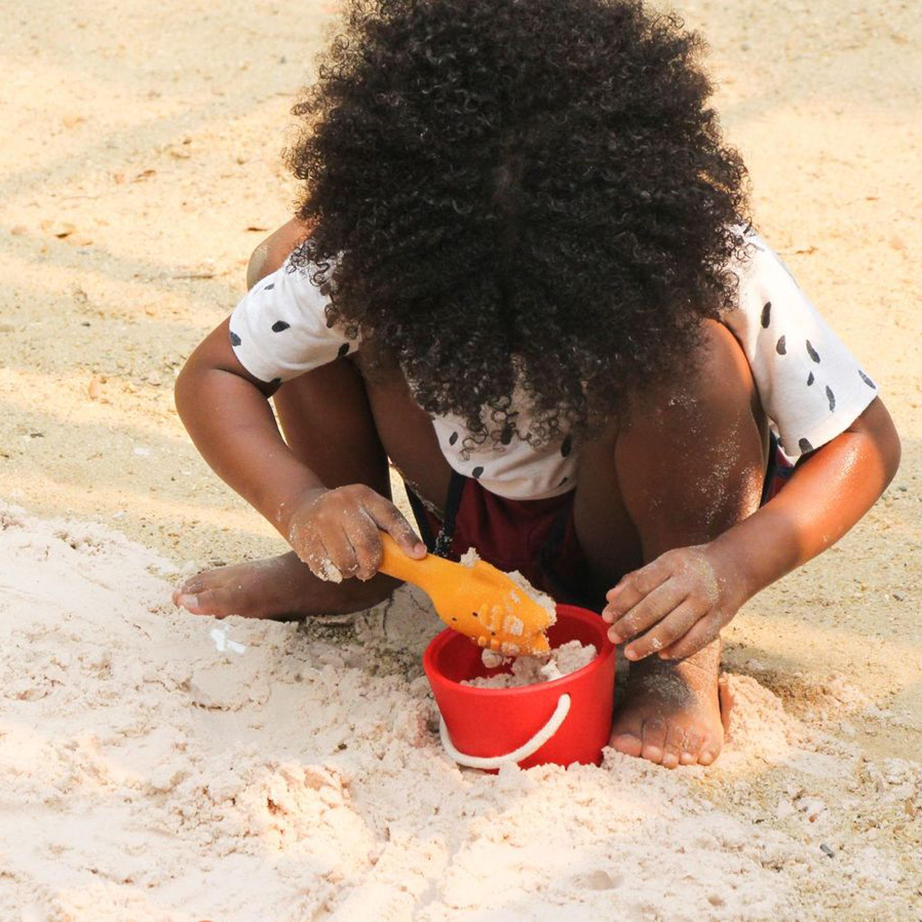 PlanToys Sand Play Set-toys-outdoor-poolandbeach-beachtoys-image-2