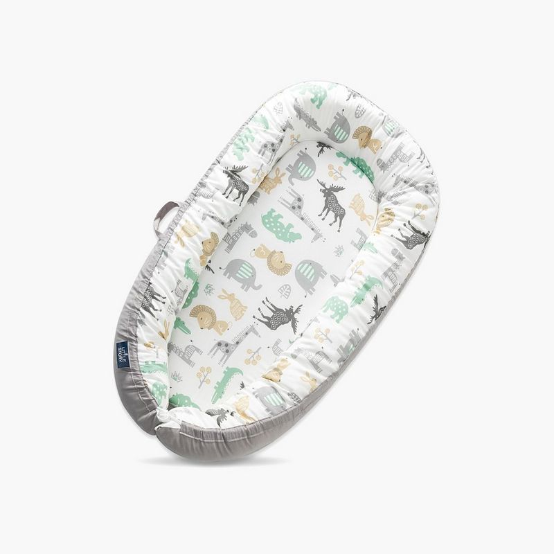 Introducing the Little Story Soft Breathable Newborn Lounger Bed. This innovative baby lounger is crafted with utmost care and attention to detail, ensuring a comfortable and safe environment for your — صورة 1